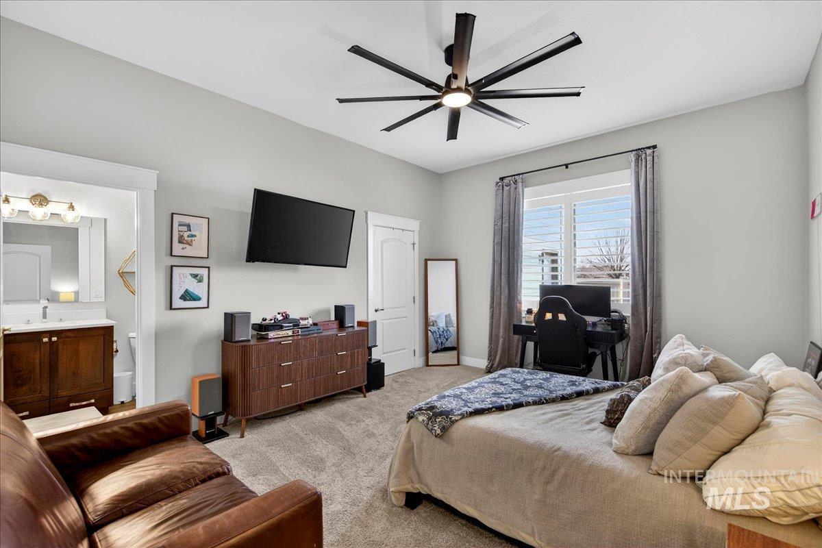 11808 W Carlisle Bay Drive, Star, Idaho 83669, 4 Bedrooms, 3 Bathrooms, Residential For Sale, Price $812,500,MLS 98971708