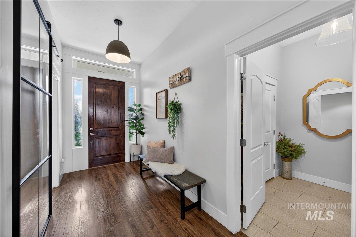 11808 W Carlisle Bay Drive, Star, Idaho 83669, 4 Bedrooms, 3 Bathrooms, Residential For Sale, Price $812,500,MLS 98971708