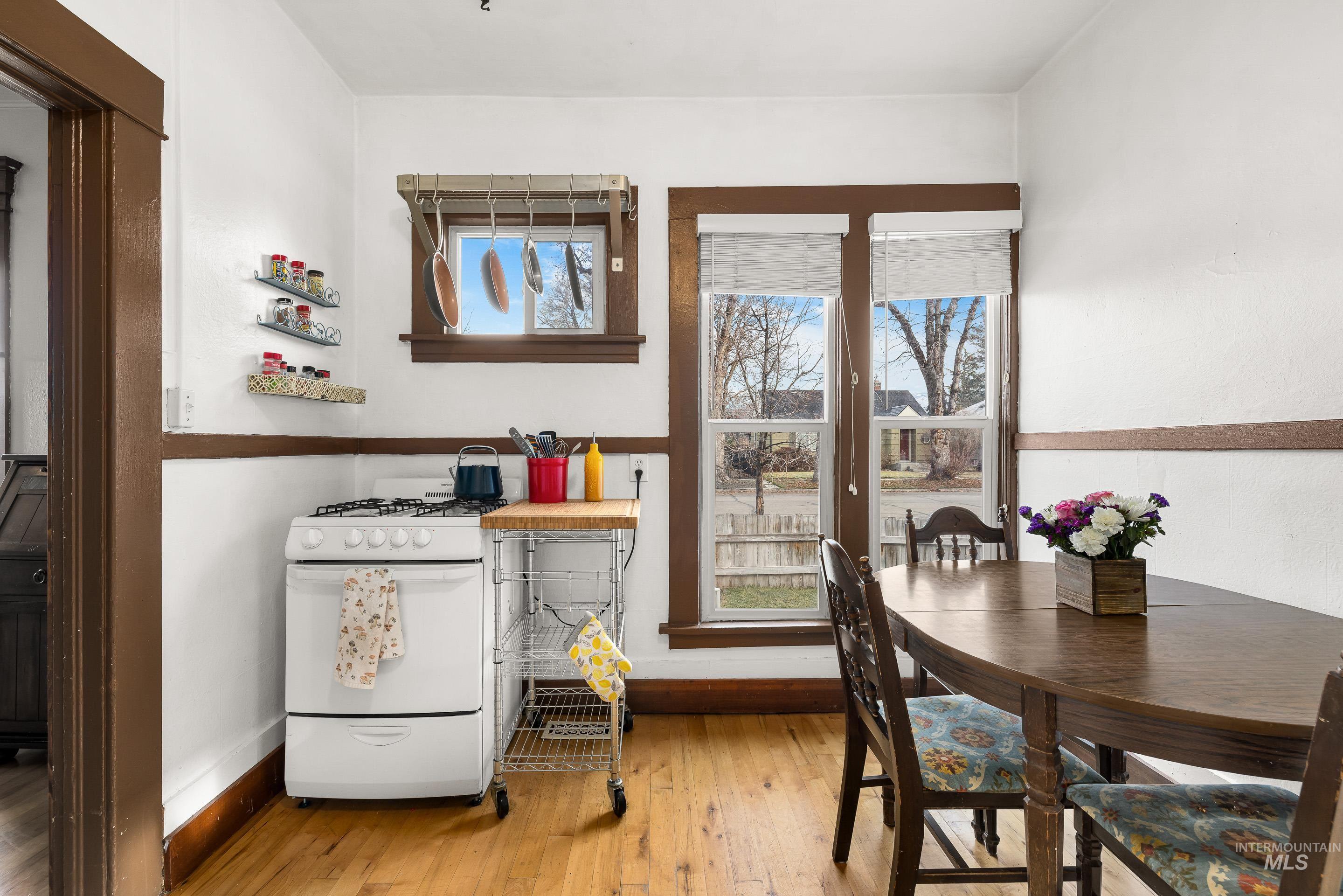 218 N 19th St, Boise, Idaho 83702, 2 Bedrooms, 1 Bathroom, Residential For Sale, Price $420,000,MLS 98971714