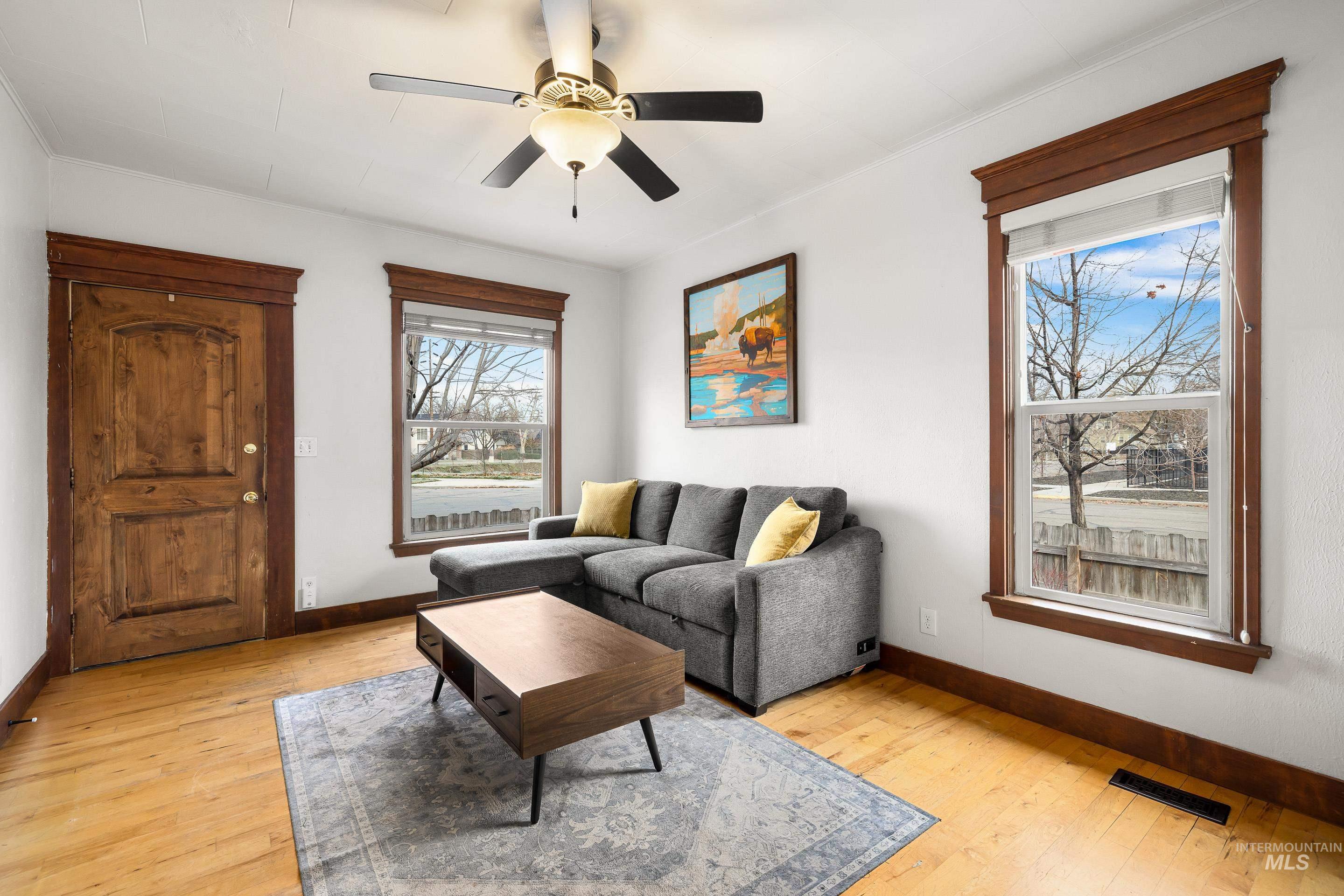 218 N 19th St, Boise, Idaho 83702, 2 Bedrooms, 1 Bathroom, Residential For Sale, Price $420,000,MLS 98971714