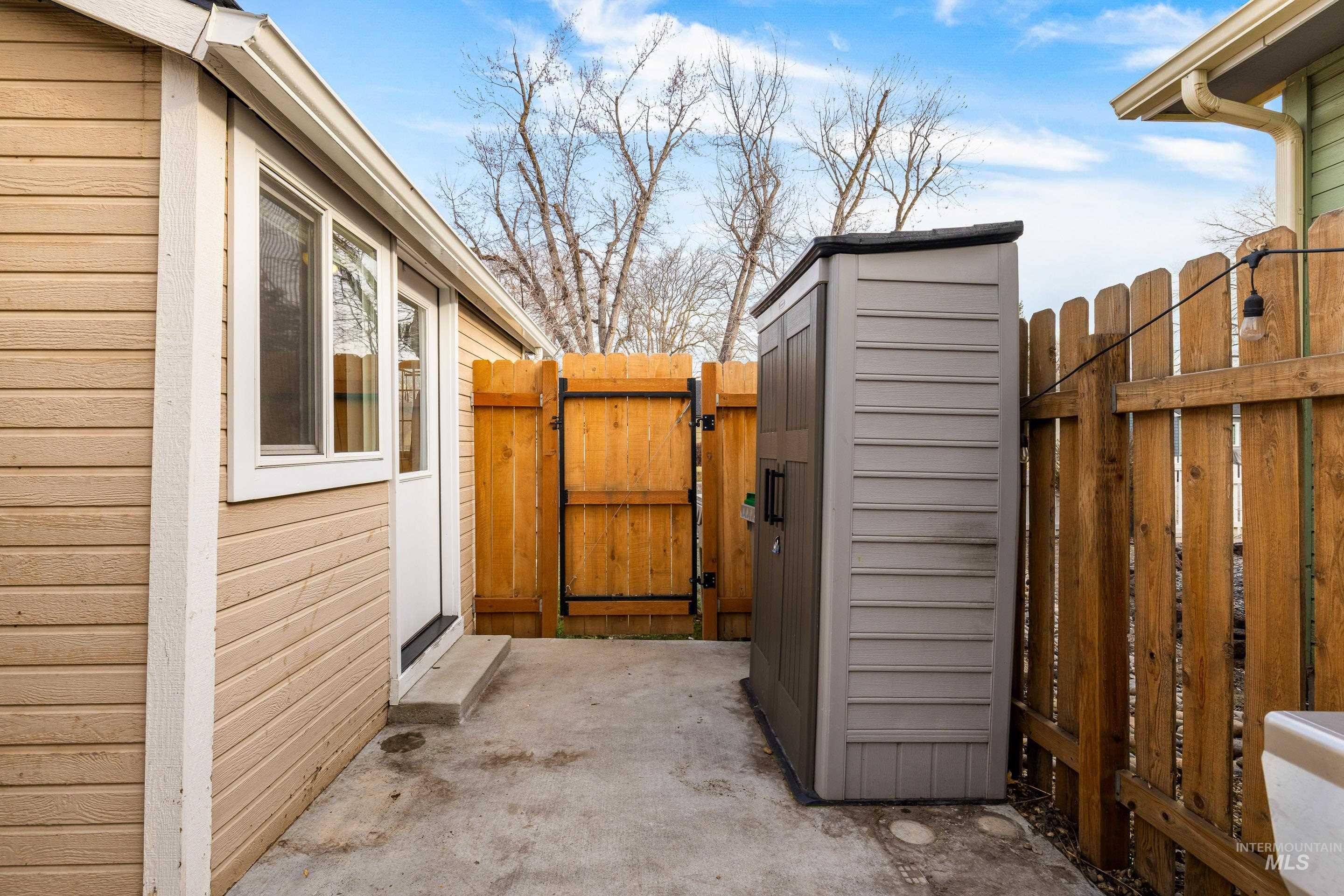 218 N 19th St, Boise, Idaho 83702, 2 Bedrooms, 1 Bathroom, Residential For Sale, Price $420,000,MLS 98971714