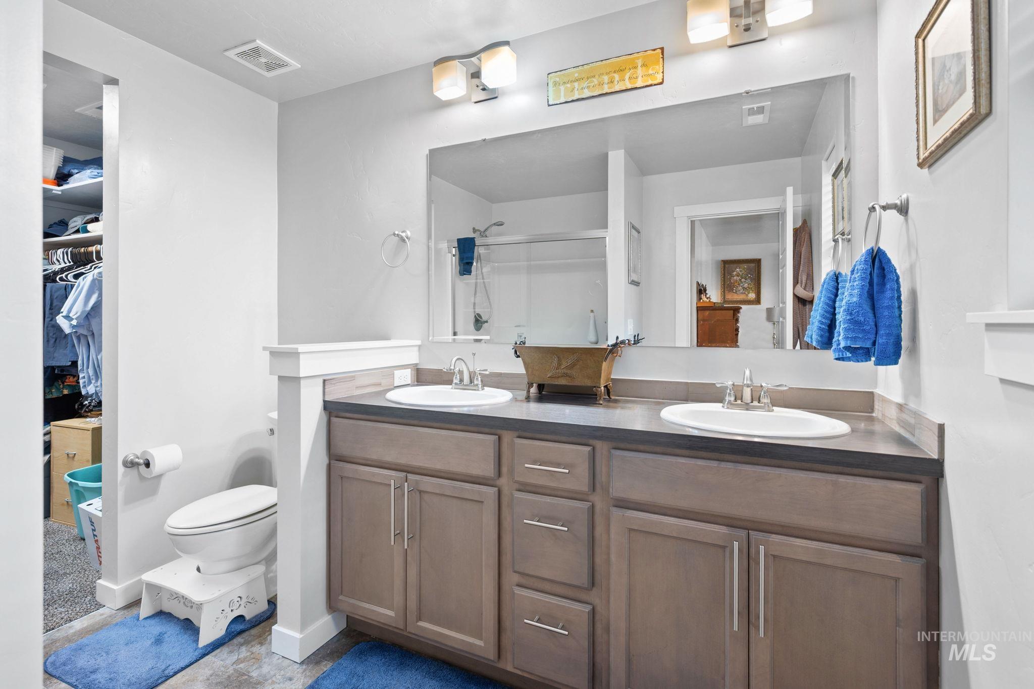 1802 W Heavy Timber Dr, Meridian, Idaho 83642-4830, 3 Bedrooms, 2.5 Bathrooms, Residential For Sale, Price $485,000,MLS 98971718