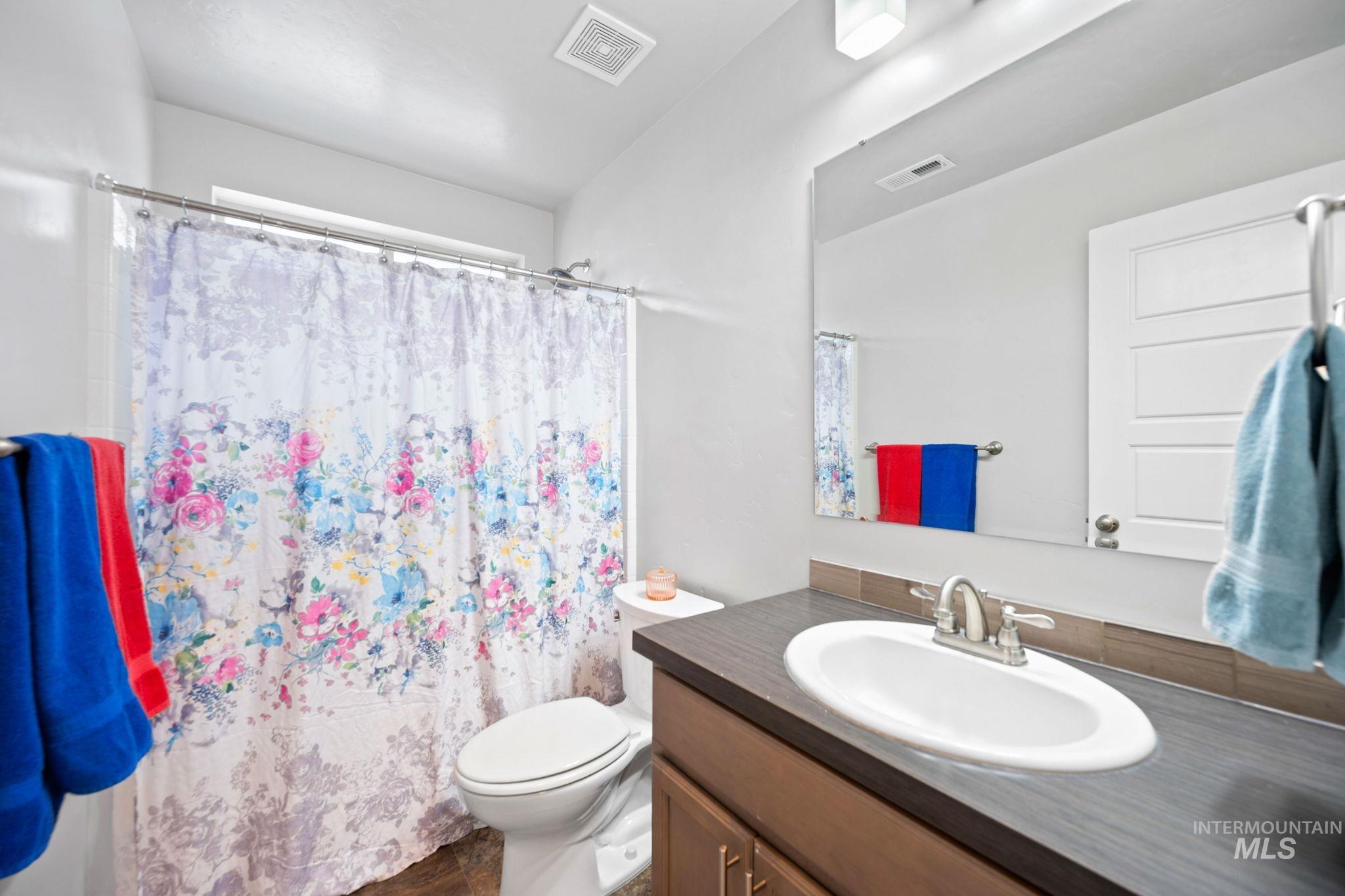 1802 W Heavy Timber Dr, Meridian, Idaho 83642-4830, 3 Bedrooms, 2.5 Bathrooms, Residential For Sale, Price $485,000,MLS 98971718