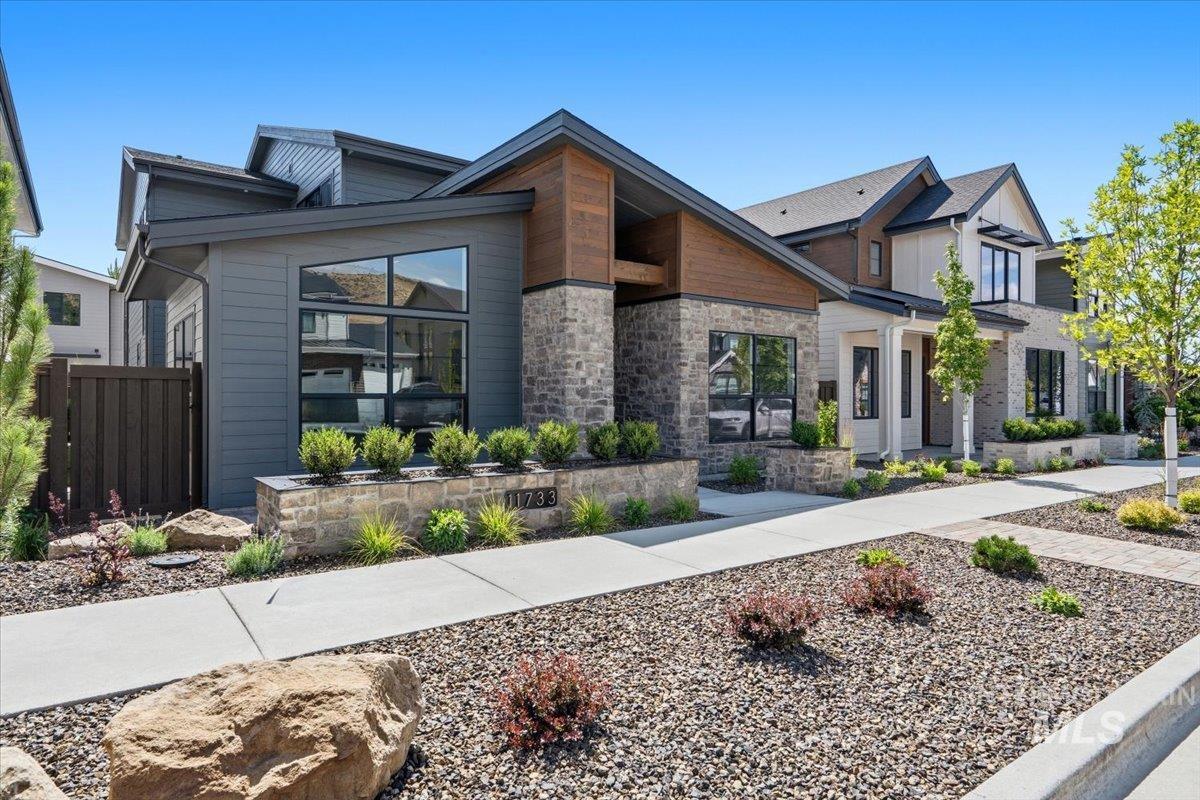 11733 N Rabbitbrush Way, Boise, Idaho 83714, 4 Bedrooms, 2.5 Bathrooms, Residential For Sale, Price $774,900, 98971719