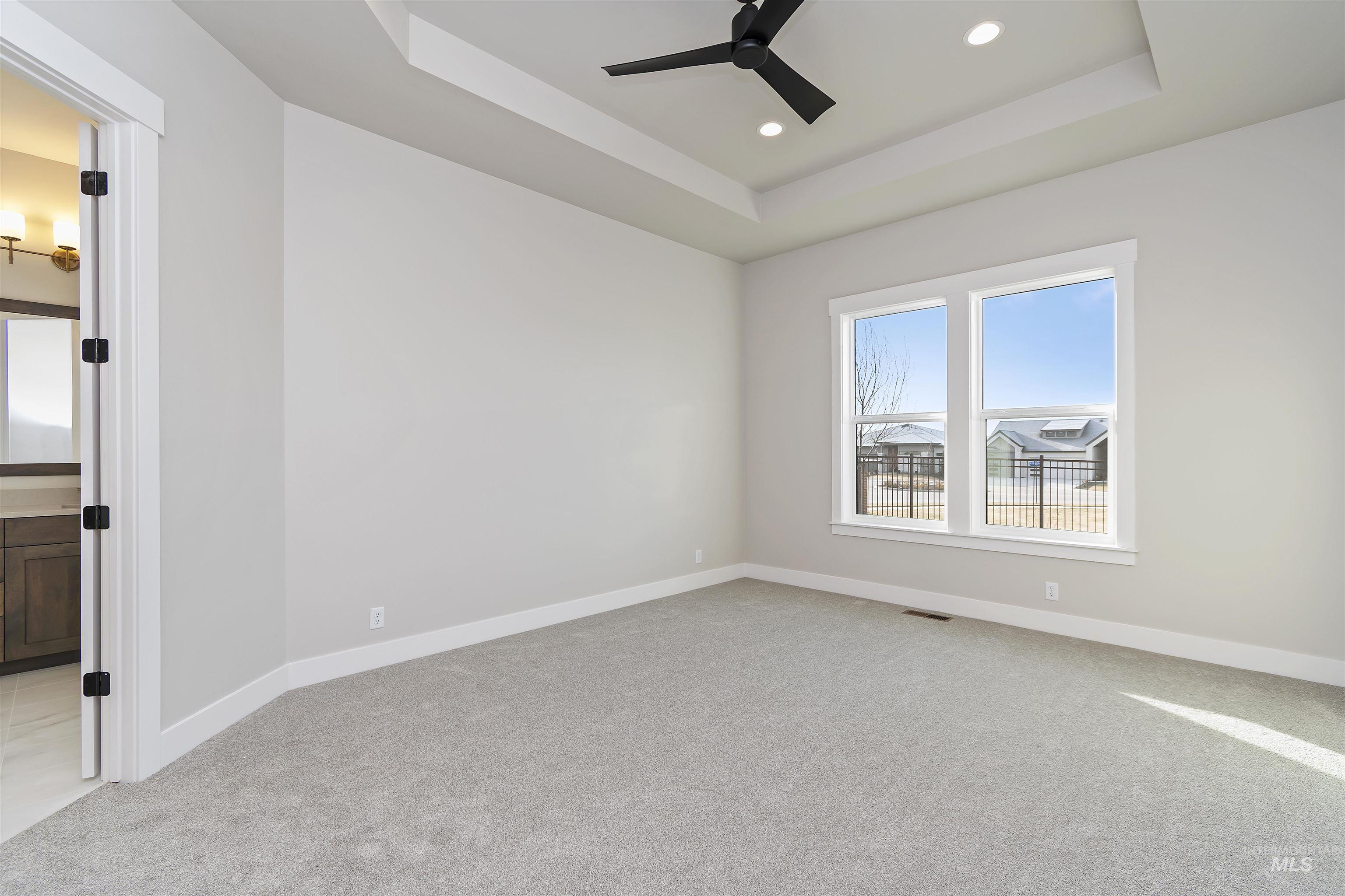 10765 W Barnbougle Ln, Kuna, Idaho 83634, 4 Bedrooms, 3 Bathrooms, Residential For Sale, Price $839,880,MLS 98971721