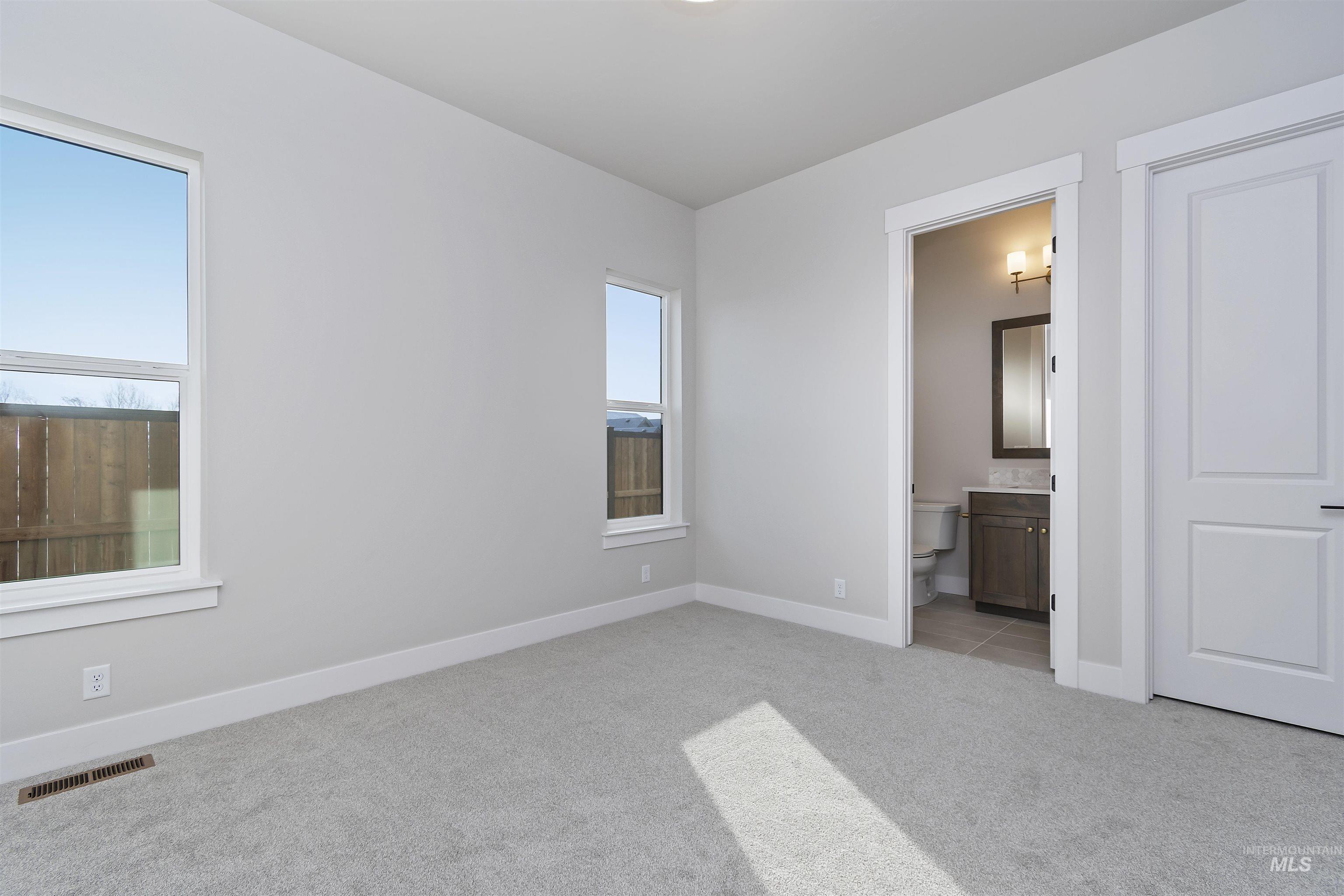 10765 W Barnbougle Ln, Kuna, Idaho 83634, 4 Bedrooms, 3 Bathrooms, Residential For Sale, Price $839,880,MLS 98971721