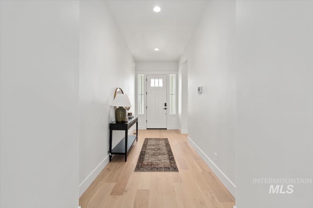 10765 W Barnbougle Ln, Kuna, Idaho 83634, 4 Bedrooms, 3 Bathrooms, Residential For Sale, Price $839,880,MLS 98971721