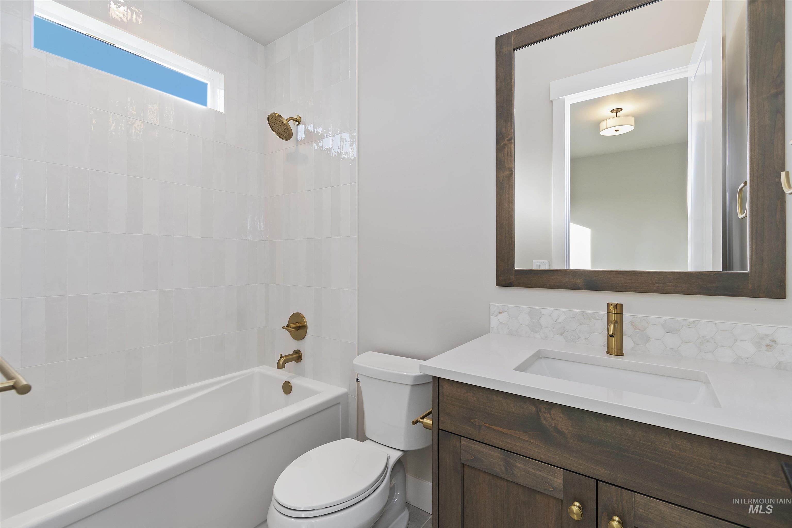 10765 W Barnbougle Ln, Kuna, Idaho 83634, 4 Bedrooms, 3 Bathrooms, Residential For Sale, Price $839,880,MLS 98971721