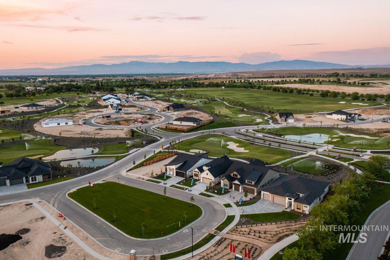 10765 W Barnbougle Ln, Kuna, Idaho 83634, 4 Bedrooms, 3 Bathrooms, Residential For Sale, Price $839,880,MLS 98971721