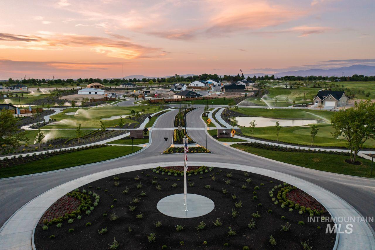 10765 W Barnbougle Ln, Kuna, Idaho 83634, 4 Bedrooms, 3 Bathrooms, Residential For Sale, Price $839,880,MLS 98971721