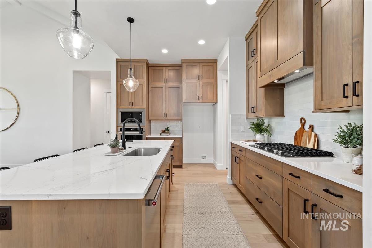 10765 W Barnbougle Ln, Kuna, Idaho 83634, 4 Bedrooms, 3 Bathrooms, Residential For Sale, Price $839,880,MLS 98971721