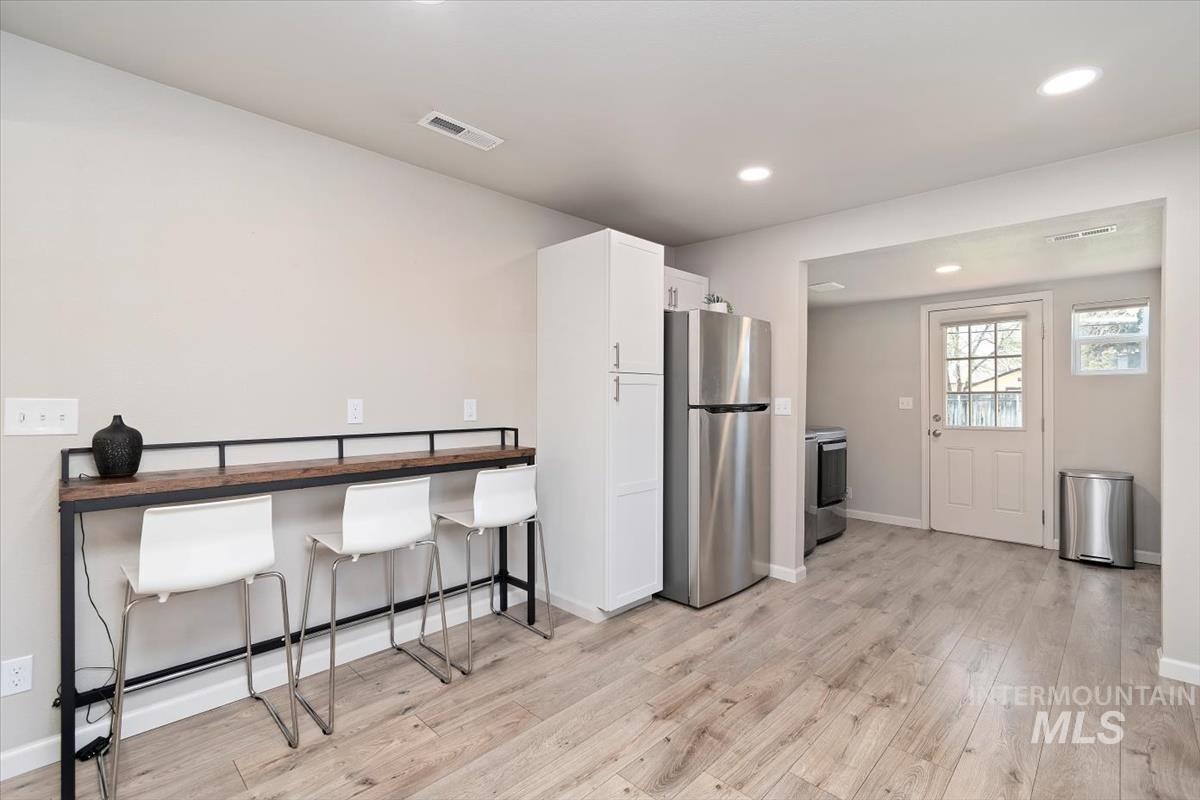 1916 E Oak St., Caldwell, Idaho 83605, 3 Bedrooms, 2 Bathrooms, Residential For Sale, Price $435,000,MLS 98971722