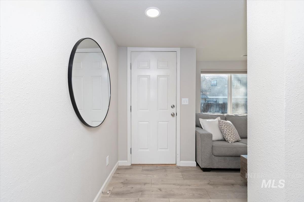 1916 E Oak St., Caldwell, Idaho 83605, 3 Bedrooms, 2 Bathrooms, Residential For Sale, Price $435,000,MLS 98971722