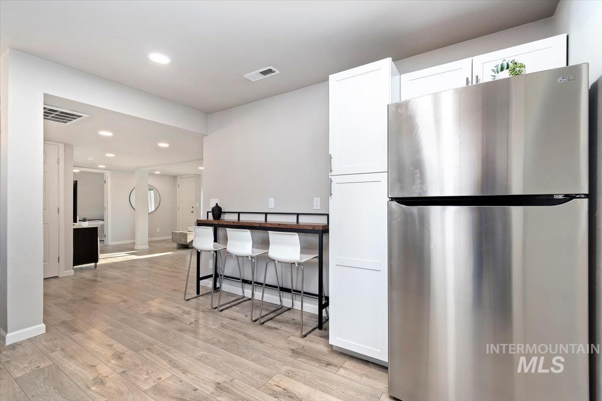 1916 E Oak St., Caldwell, Idaho 83605, 3 Bedrooms, 2 Bathrooms, Residential For Sale, Price $435,000,MLS 98971722