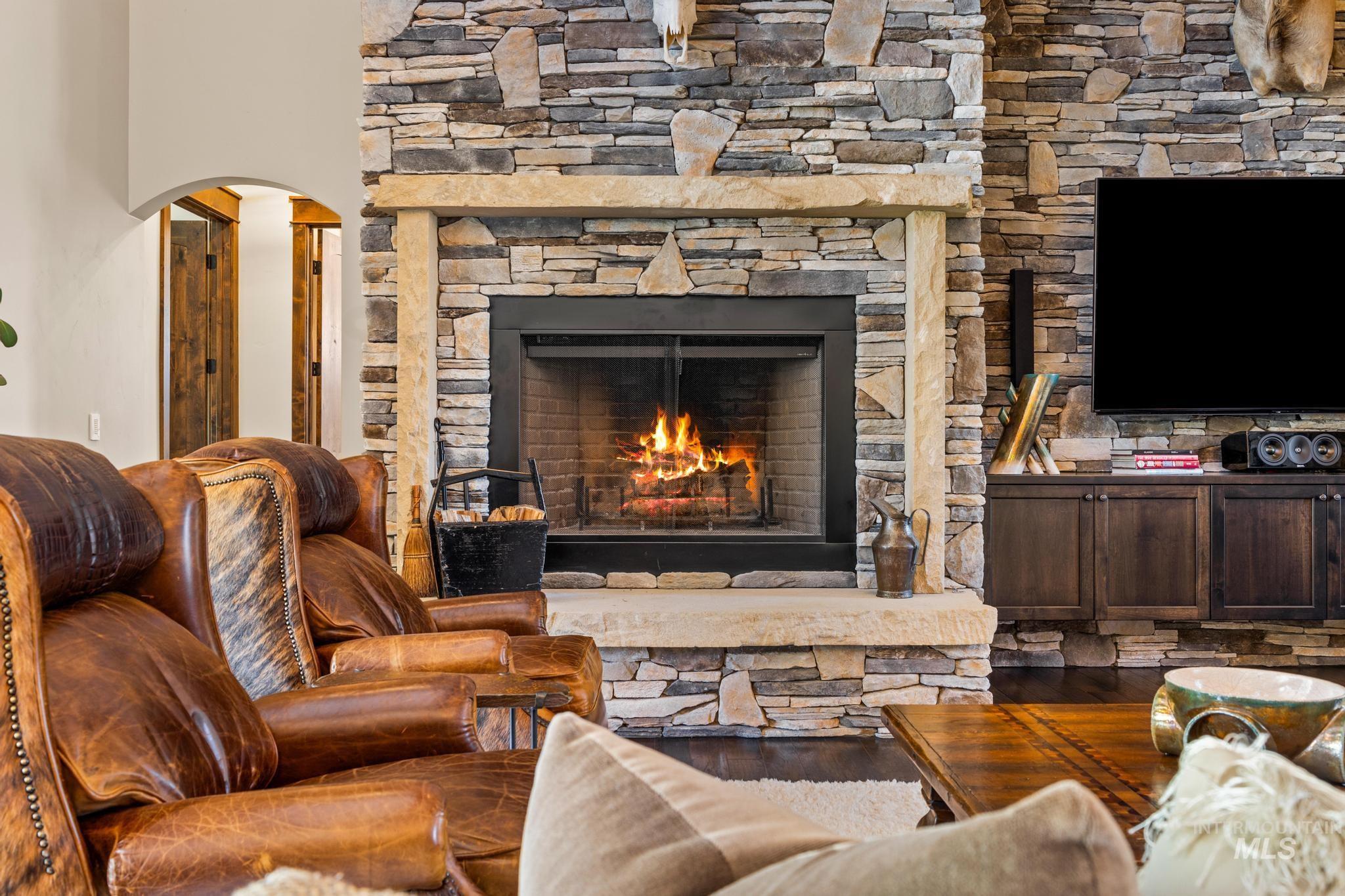 3225 W Salix Dr, Meridian, Idaho 83646, 4 Bedrooms, 3.5 Bathrooms, Residential For Sale, Price $2,149,000,MLS 98971723