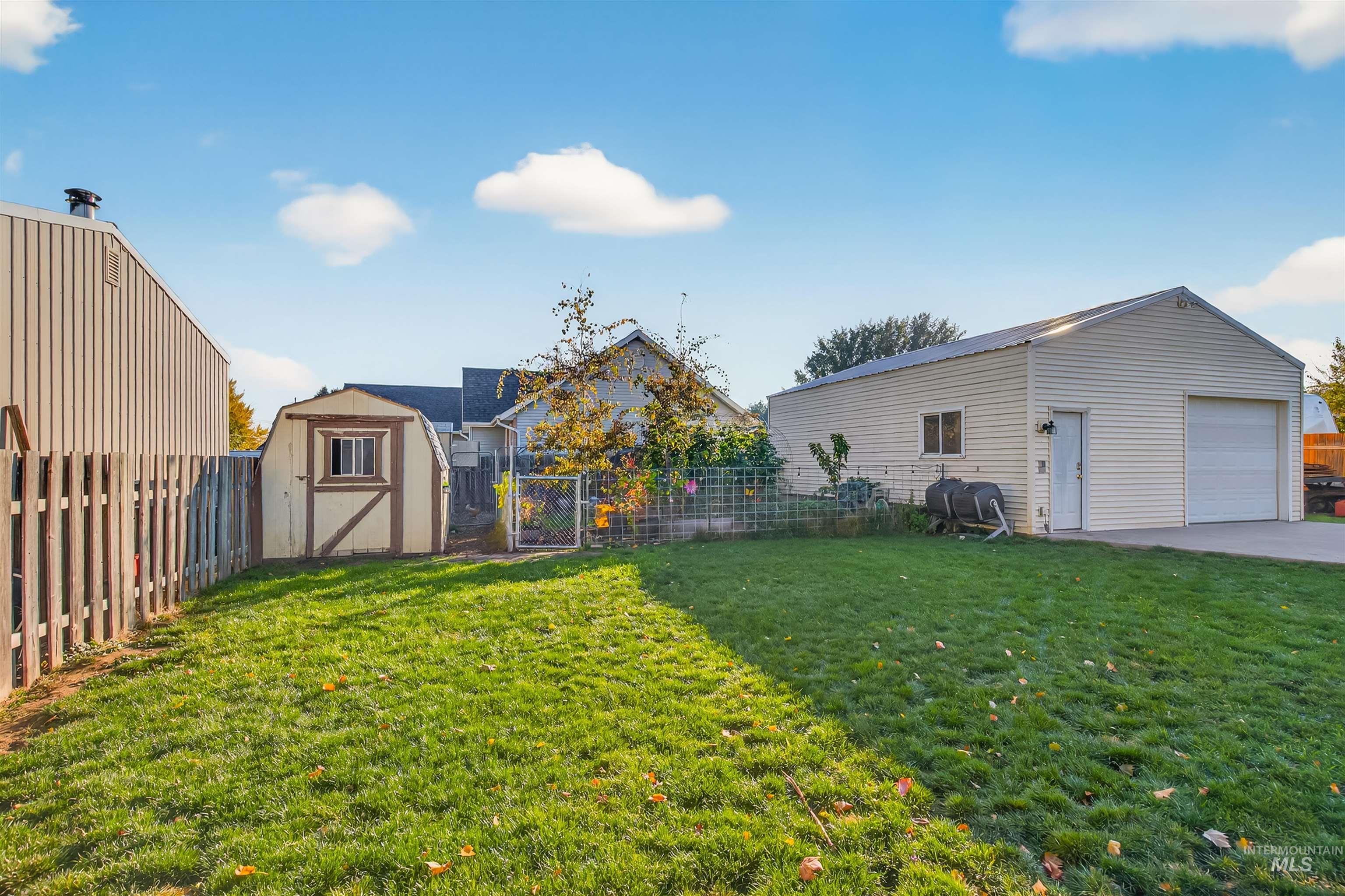 3623 14th St., Lewiston, Idaho 83501, 3 Bedrooms, 2.5 Bathrooms, Residential For Sale, Price $425,000,MLS 98971724