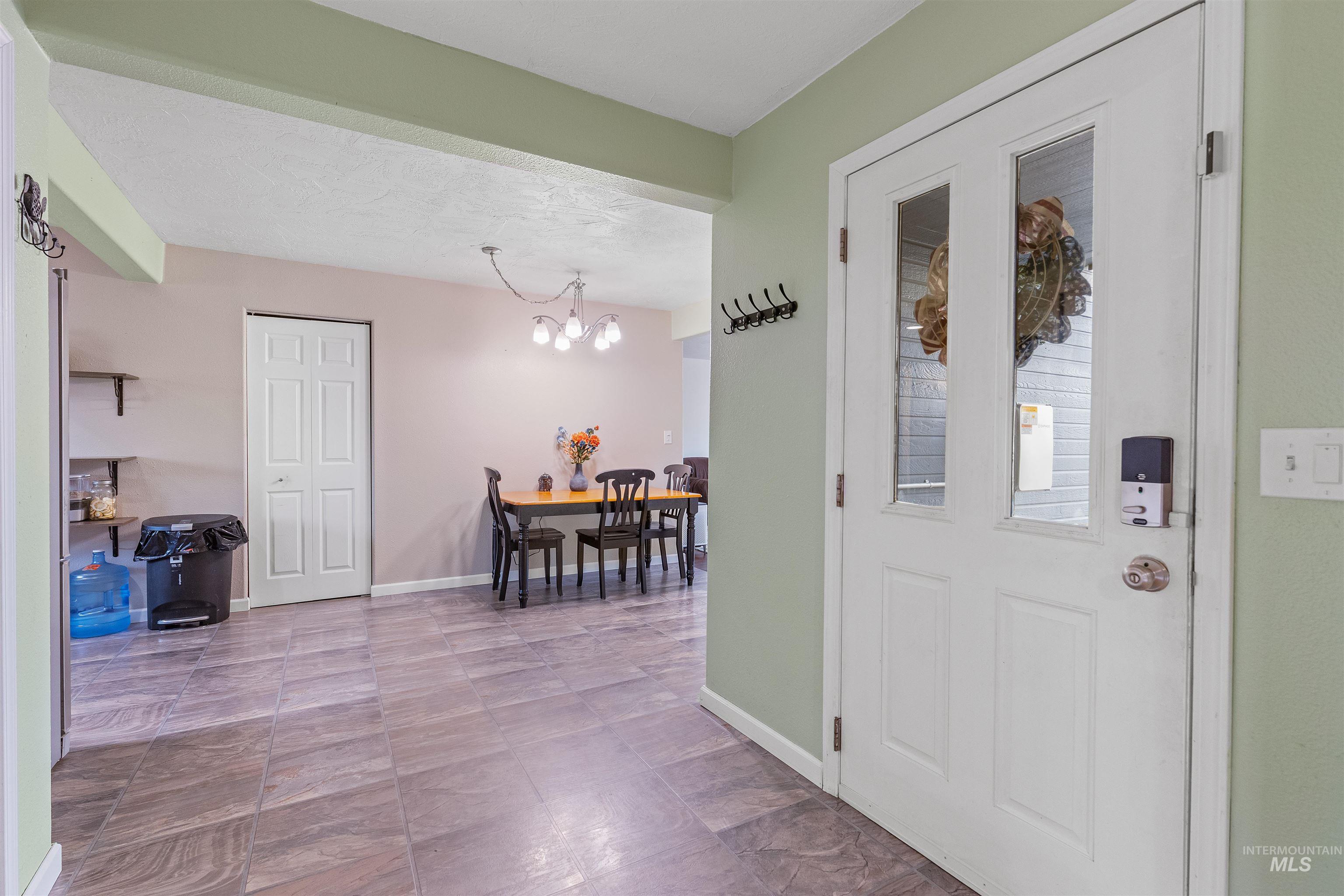 3623 14th St., Lewiston, Idaho 83501, 3 Bedrooms, 2.5 Bathrooms, Residential For Sale, Price $425,000,MLS 98971724