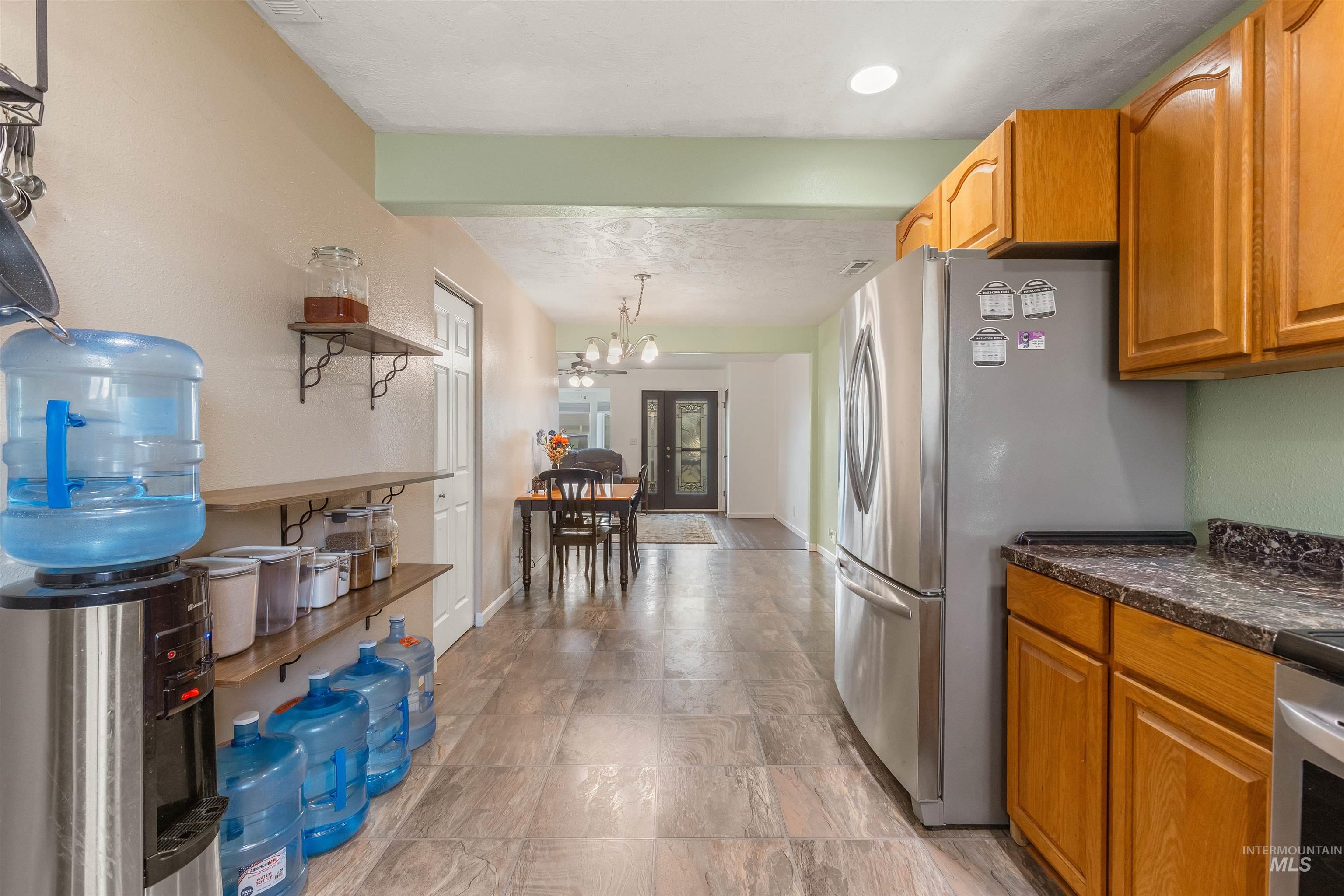 3623 14th St., Lewiston, Idaho 83501, 3 Bedrooms, 2.5 Bathrooms, Residential For Sale, Price $425,000,MLS 98971724