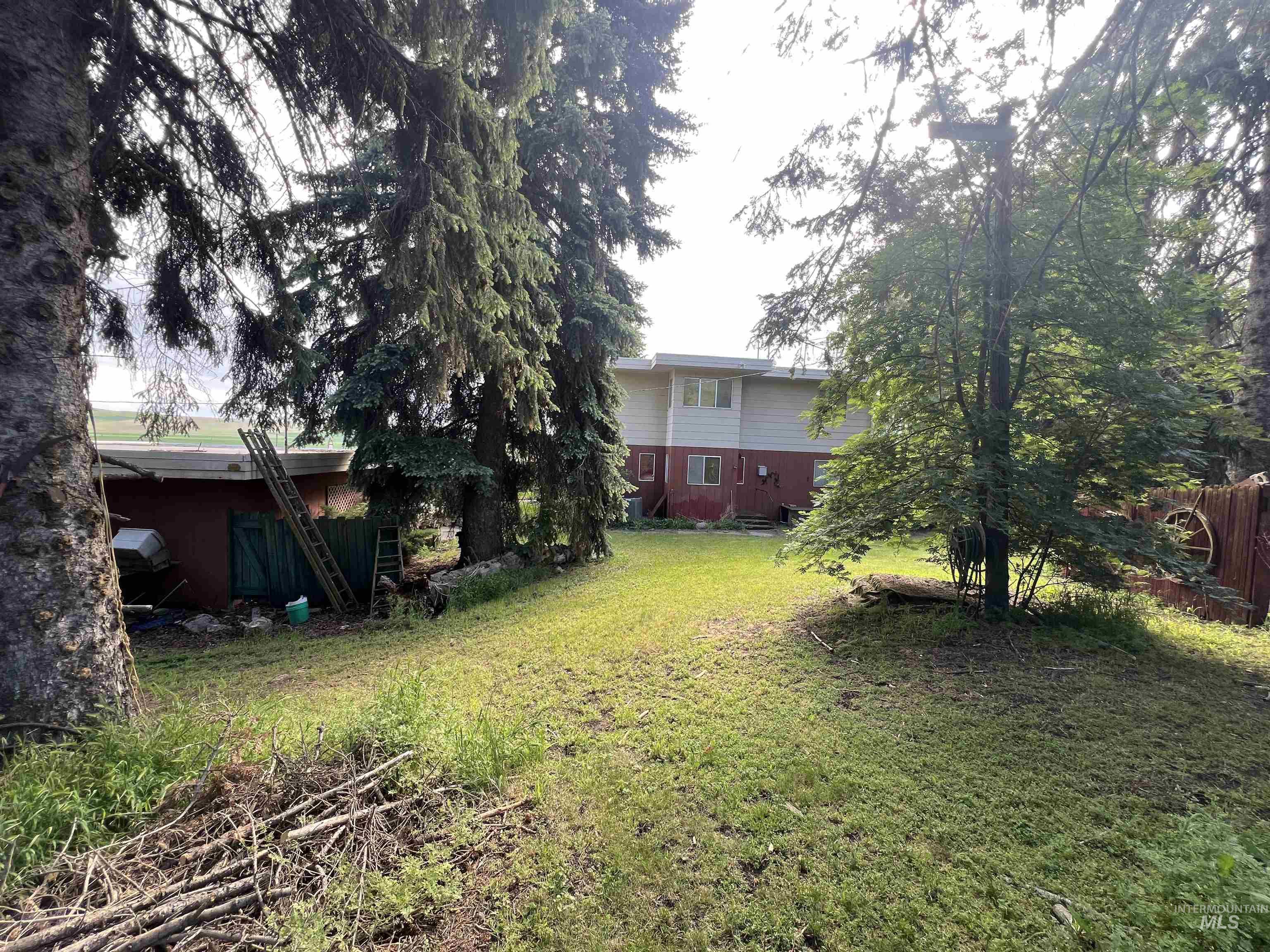 409 N Parkway, Uniontown, Washington 99179, 2 Bedrooms, 3 Bathrooms, Residential For Sale, Price $350,000,MLS 98971725