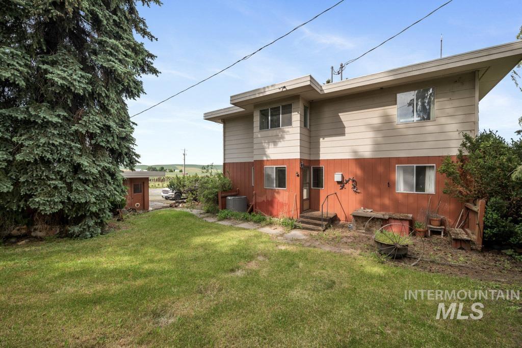 409 N Parkway, Uniontown, Washington 99179, 2 Bedrooms, 3 Bathrooms, Residential For Sale, Price $350,000,MLS 98971725