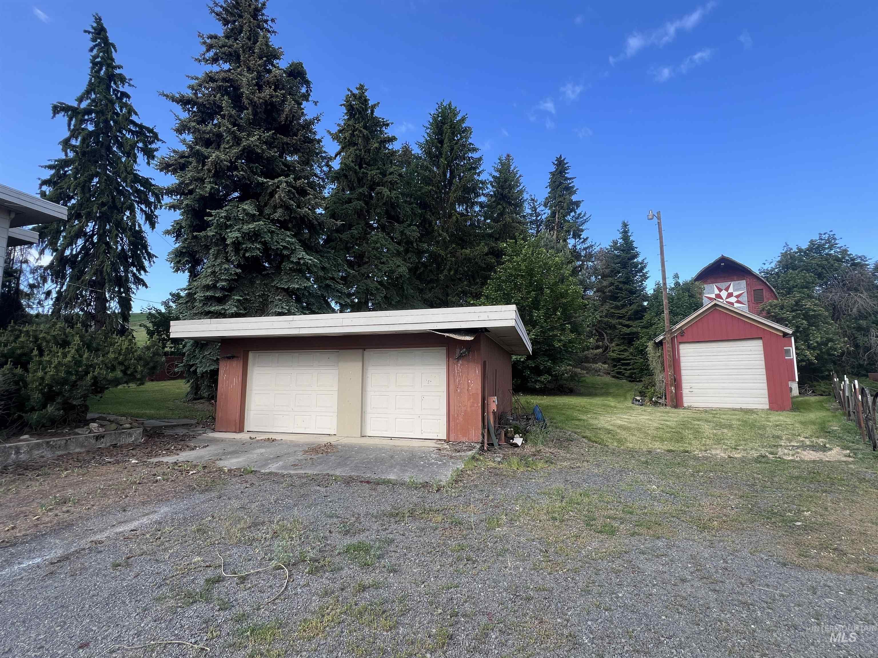 409 N Parkway, Uniontown, Washington 99179, 2 Bedrooms, 3 Bathrooms, Residential For Sale, Price $350,000,MLS 98971725