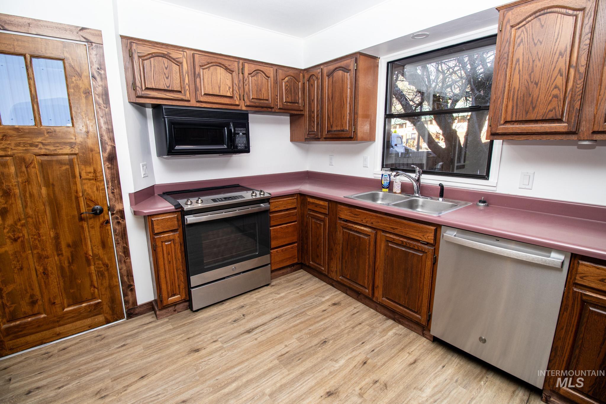 1155 Michigan Ave, Orofino, Idaho 83544, 3 Bedrooms, 2 Bathrooms, Residential For Sale, Price $371,000,MLS 98971726