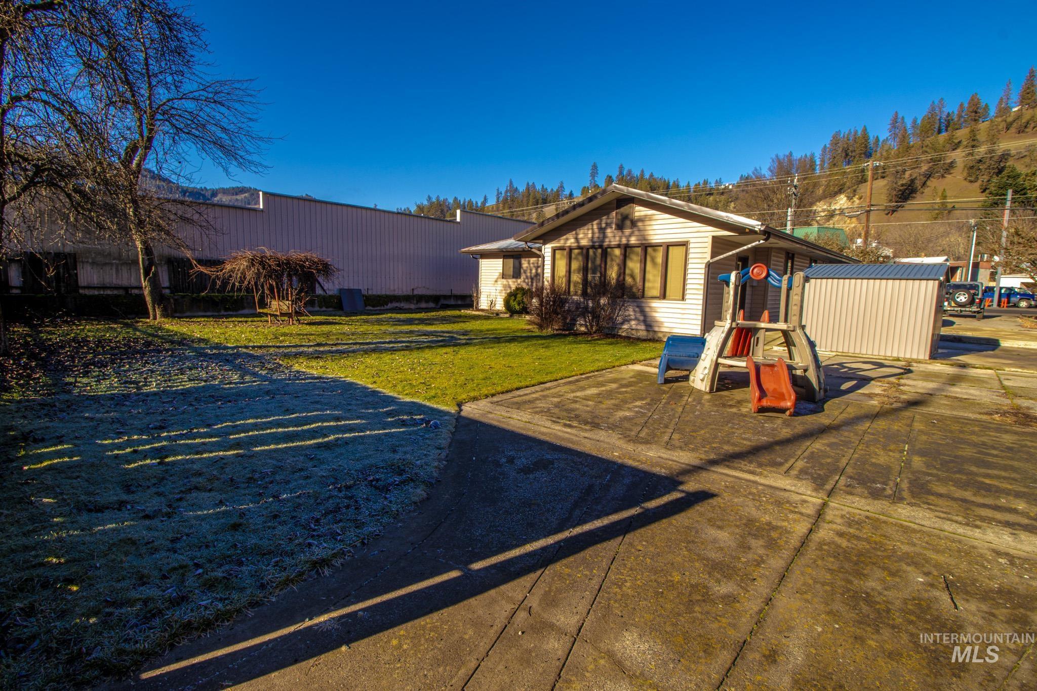 1155 Michigan Ave, Orofino, Idaho 83544, 3 Bedrooms, 2 Bathrooms, Residential For Sale, Price $371,000,MLS 98971726