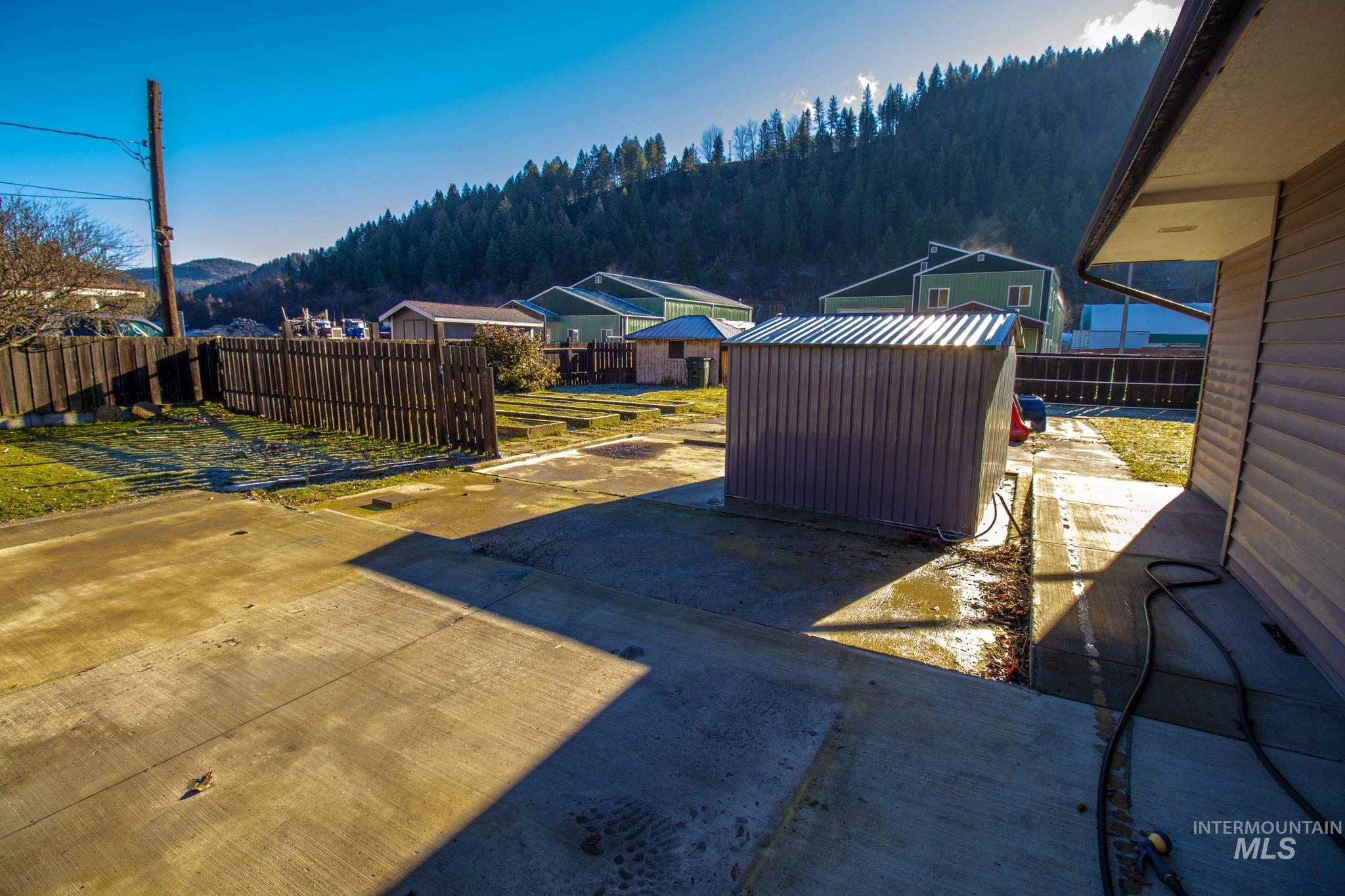 1155 Michigan Ave, Orofino, Idaho 83544, 3 Bedrooms, 2 Bathrooms, Residential For Sale, Price $371,000,MLS 98971726