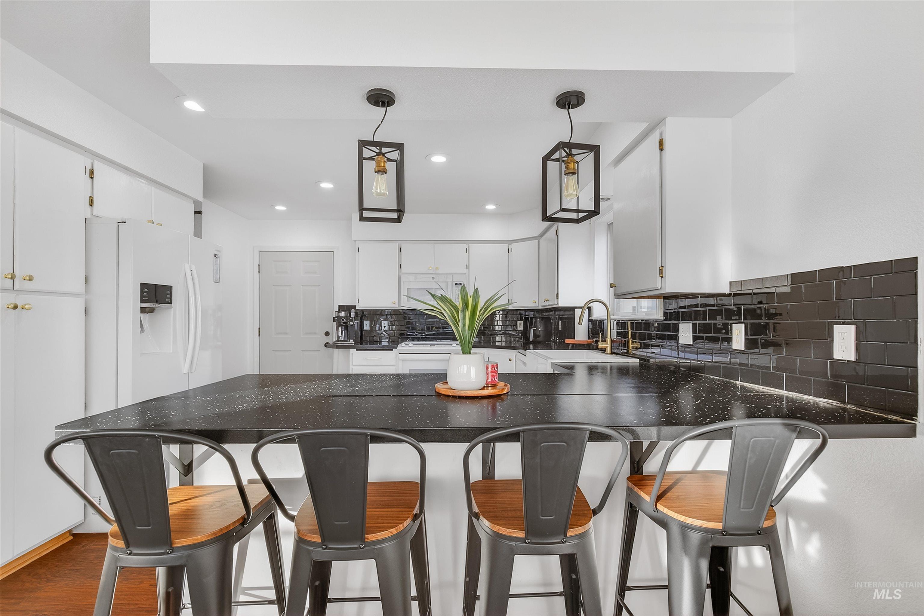 822 15th Ave, Lewiston, Idaho 83501, 4 Bedrooms, 3 Bathrooms, Residential For Sale, Price $389,000,MLS 98971728