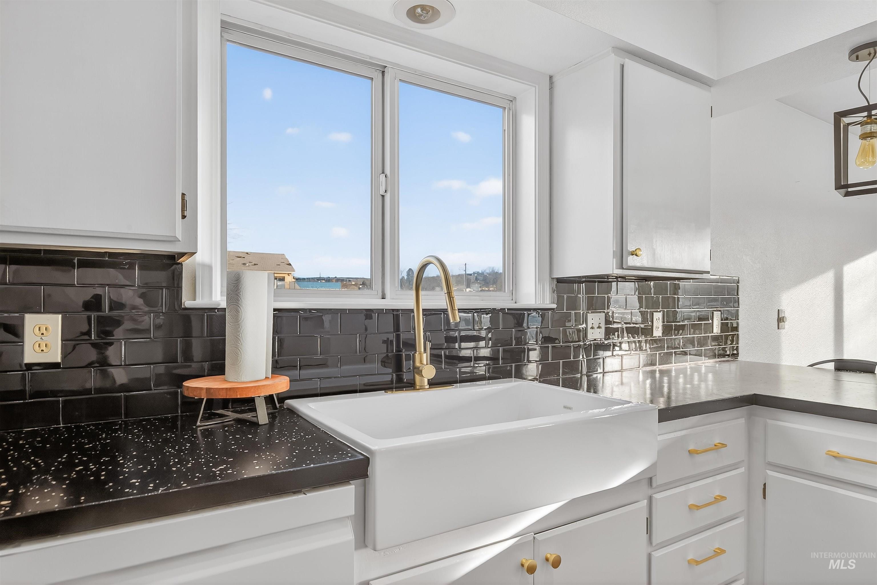 822 15th Ave, Lewiston, Idaho 83501, 4 Bedrooms, 3 Bathrooms, Residential For Sale, Price $389,000,MLS 98971728