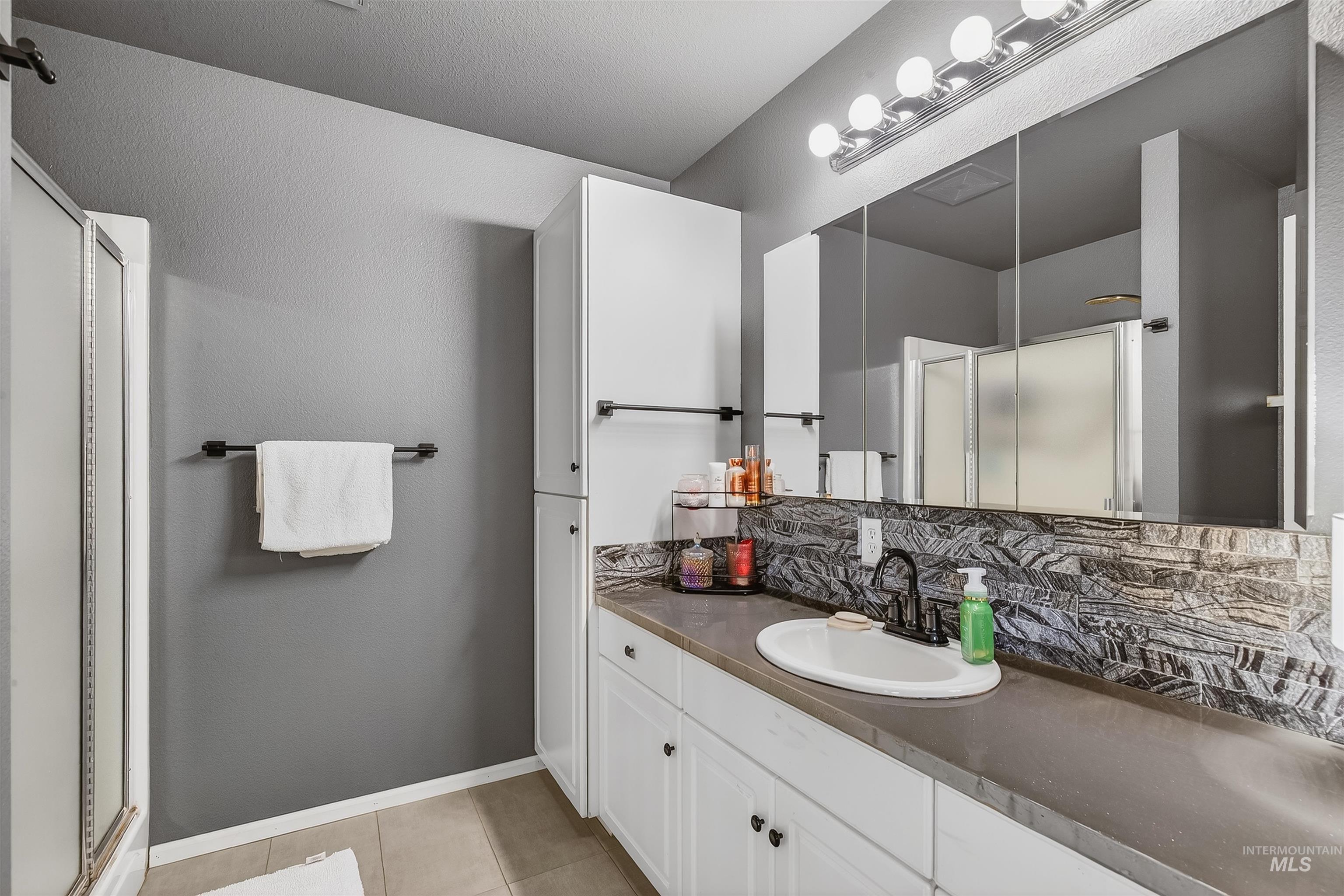 822 15th Ave, Lewiston, Idaho 83501, 4 Bedrooms, 3 Bathrooms, Residential For Sale, Price $389,000,MLS 98971728