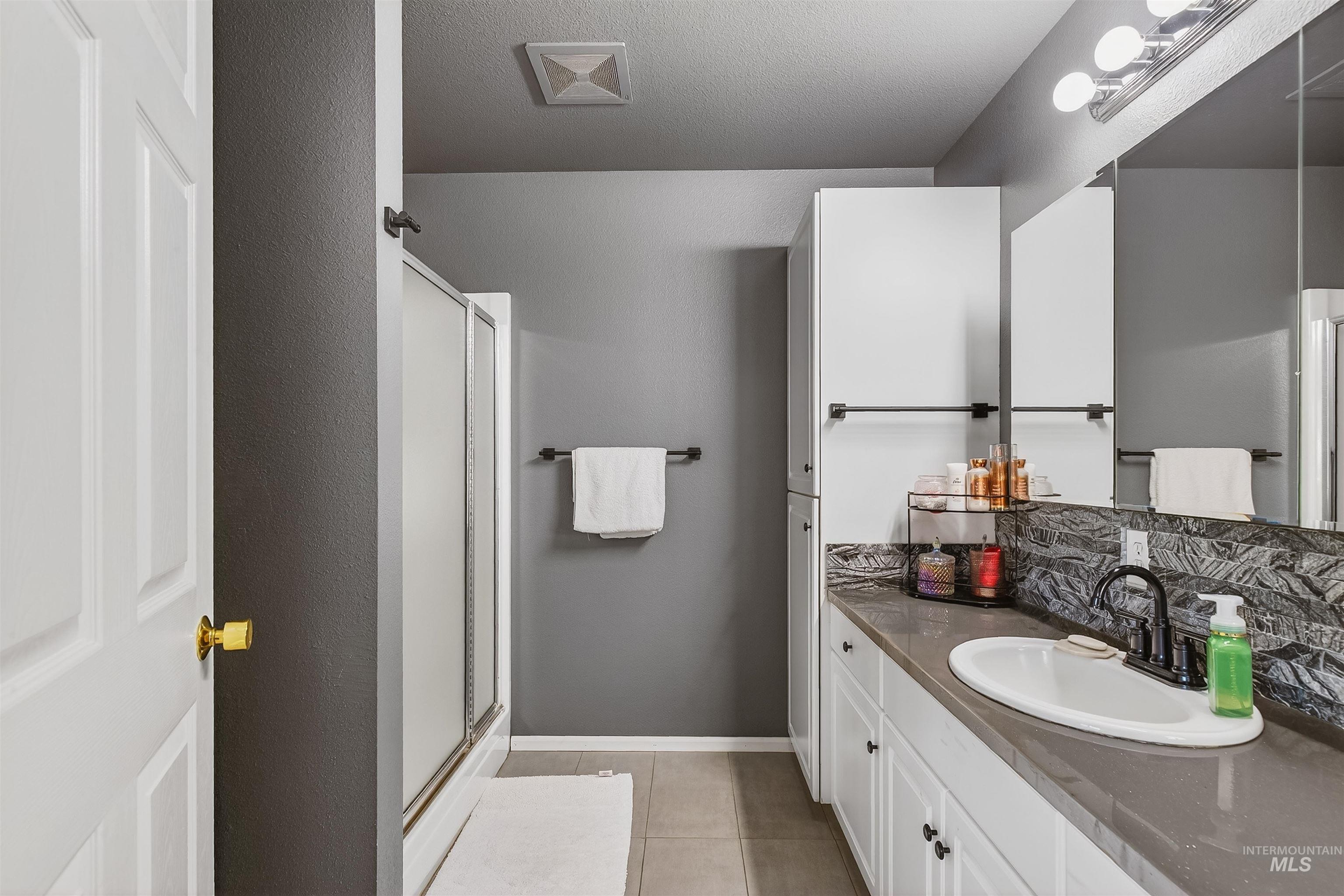 822 15th Ave, Lewiston, Idaho 83501, 4 Bedrooms, 3 Bathrooms, Residential For Sale, Price $389,000,MLS 98971728