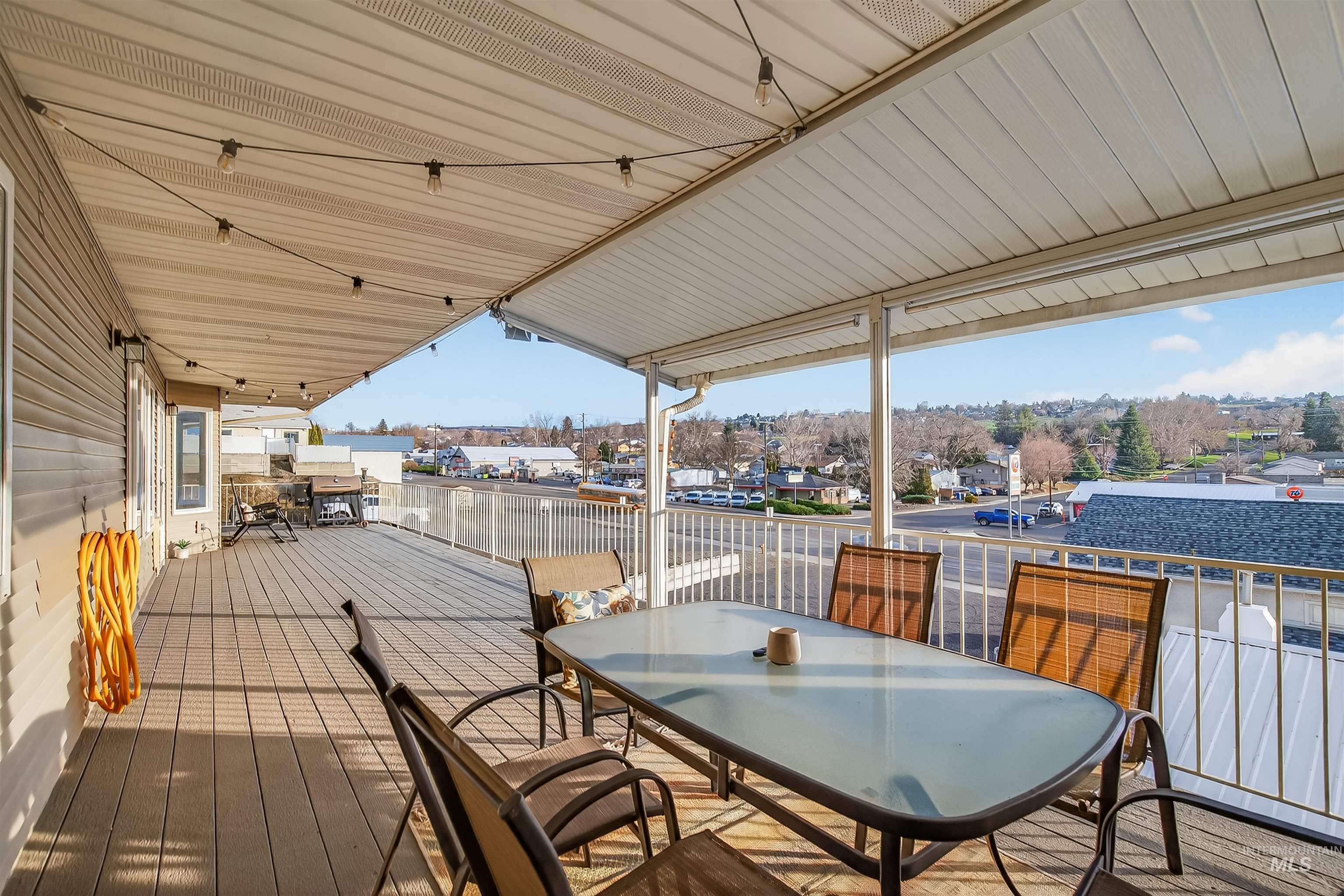 822 15th Ave, Lewiston, Idaho 83501, 4 Bedrooms, 3 Bathrooms, Residential For Sale, Price $389,000,MLS 98971728