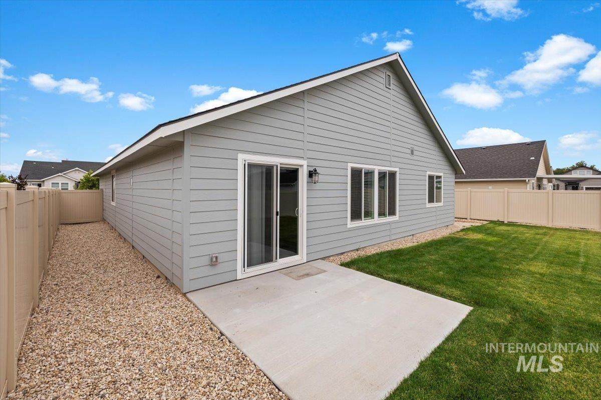 3088 N Night Owl Ave, Kuna, Idaho 83634, 3 Bedrooms, 2 Bathrooms, Residential For Sale, Price $437,990,MLS 98971729