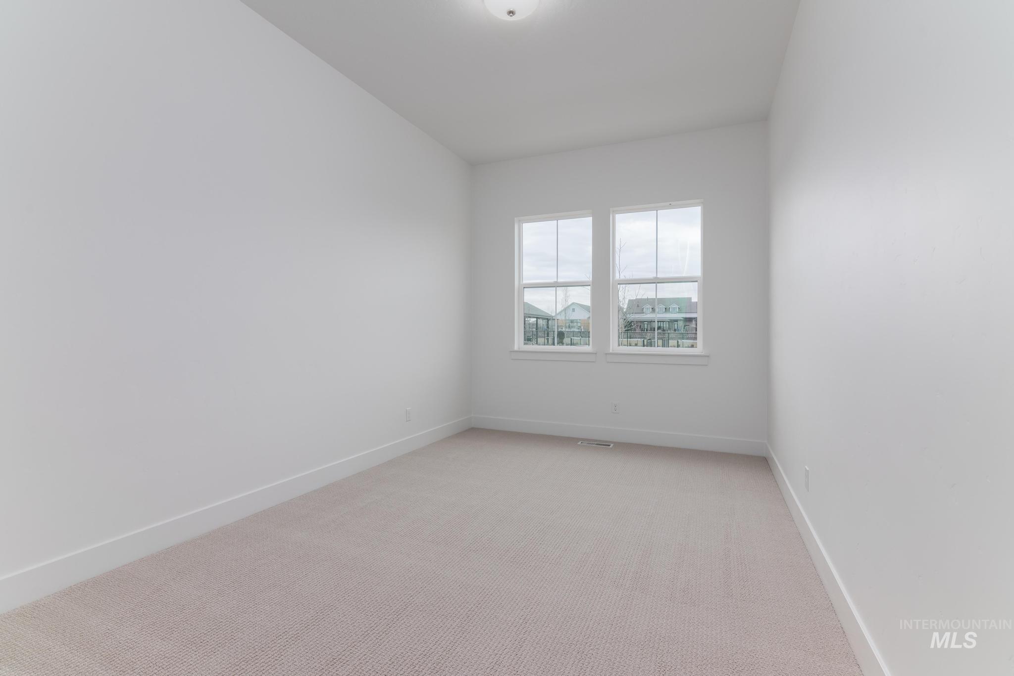 8629 W Stillmore St, Star, Idaho 83669, 2 Bedrooms, 2 Bathrooms, Residential For Sale, Price $559,000,MLS 98971730