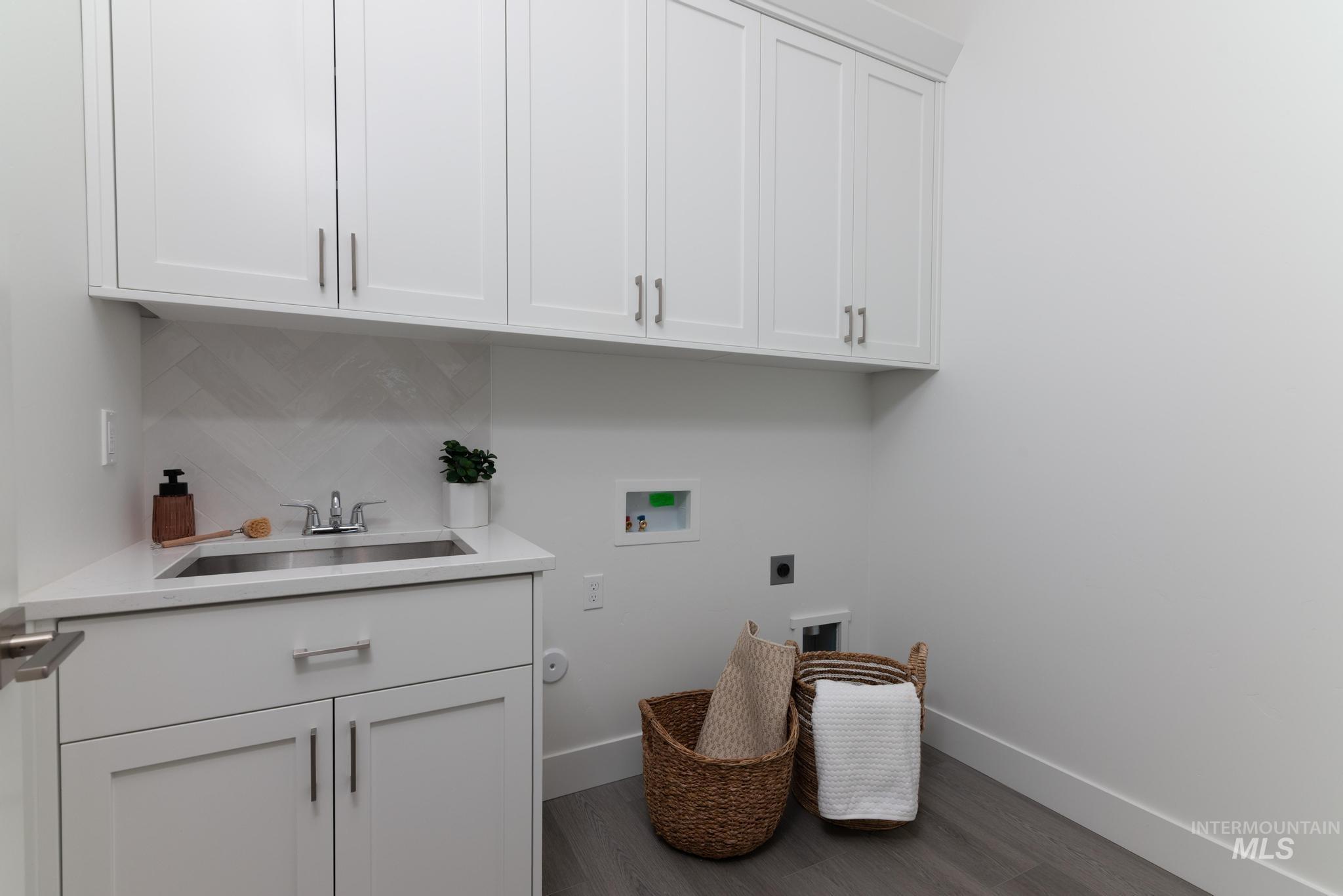 8629 W Stillmore St, Star, Idaho 83669, 2 Bedrooms, 2 Bathrooms, Residential For Sale, Price $559,000,MLS 98971730