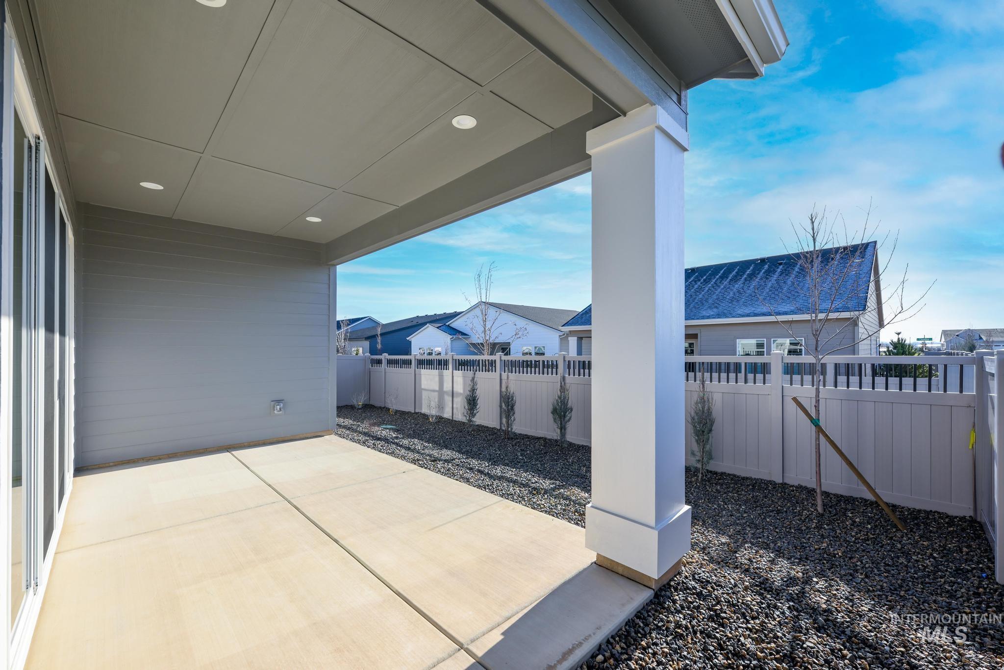 8629 W Stillmore St, Star, Idaho 83669, 2 Bedrooms, 2 Bathrooms, Residential For Sale, Price $559,000,MLS 98971730