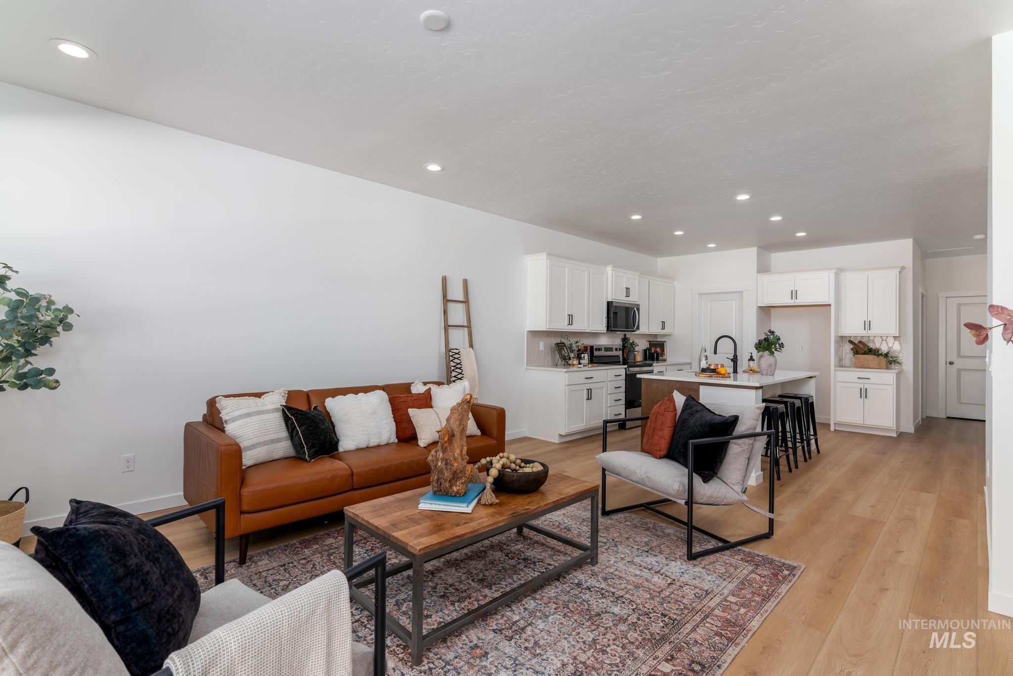 8521 W Stillmore St, Star, Idaho 83669, 3 Bedrooms, 2 Bathrooms, Residential For Sale, Price $529,000,MLS 98971731