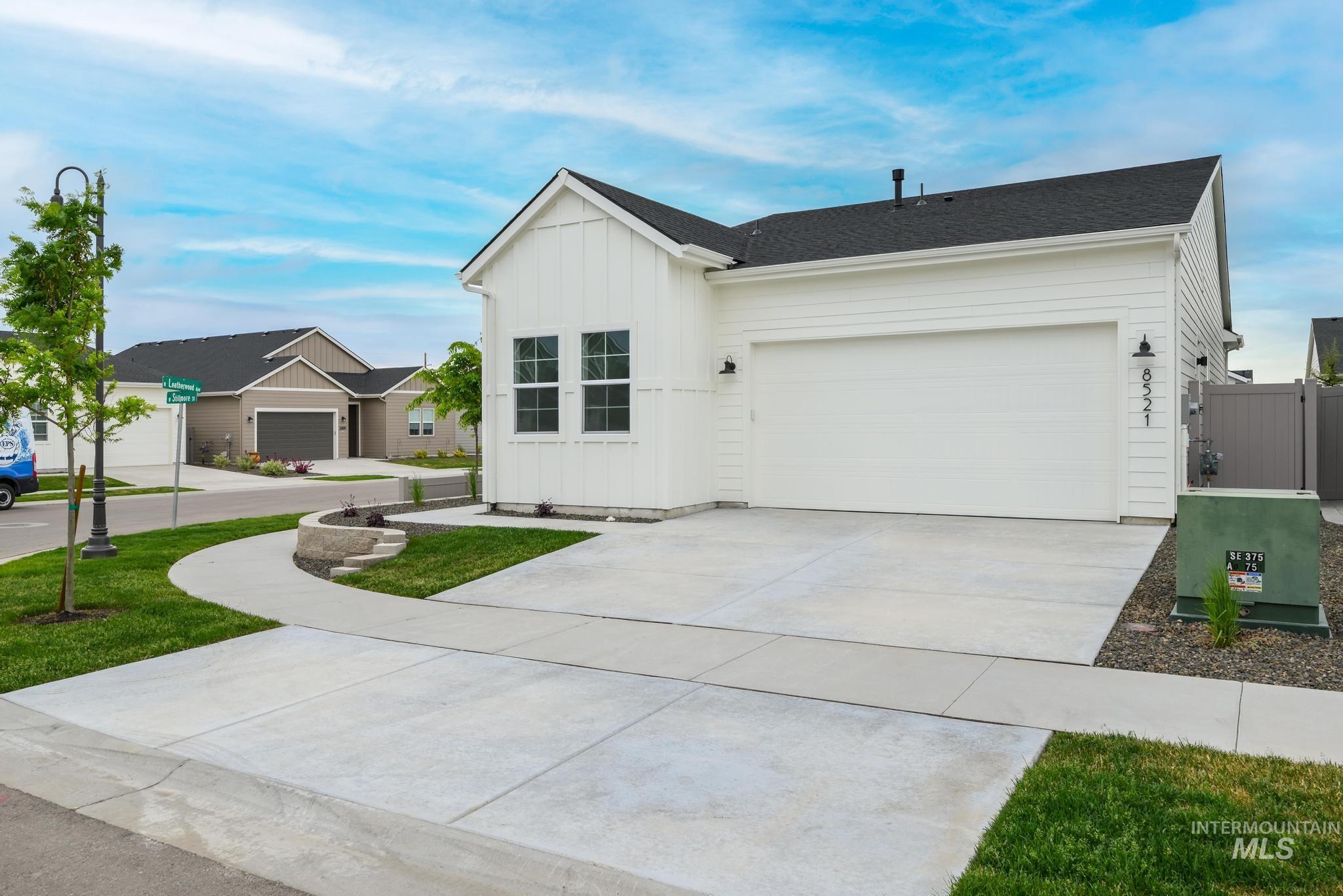 8521 W Stillmore St, Star, Idaho 83669, 3 Bedrooms, 2 Bathrooms, Residential For Sale, Price $499,000, 98971731