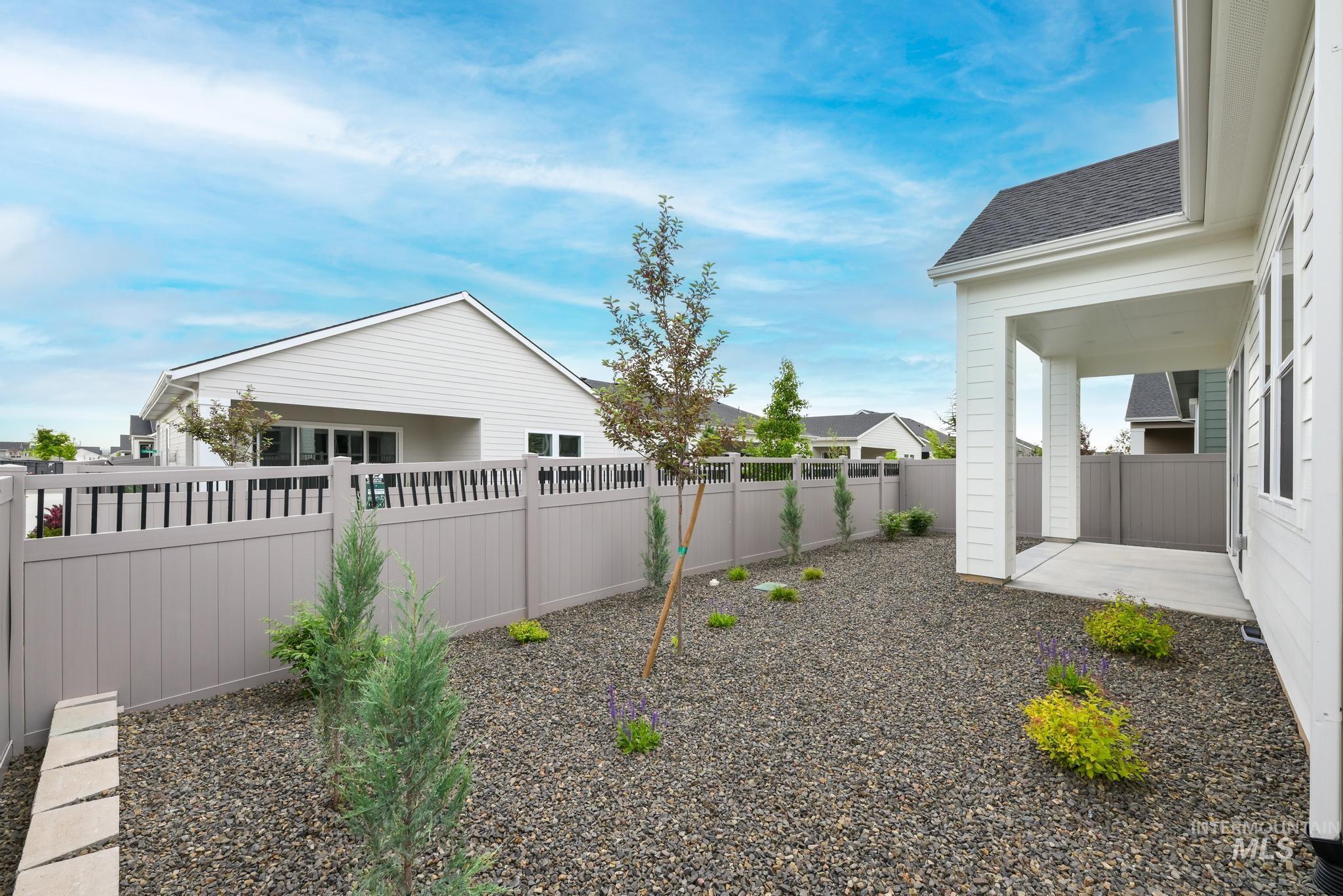 8521 W Stillmore St, Star, Idaho 83669, 3 Bedrooms, 2 Bathrooms, Residential For Sale, Price $499,000, 98971731