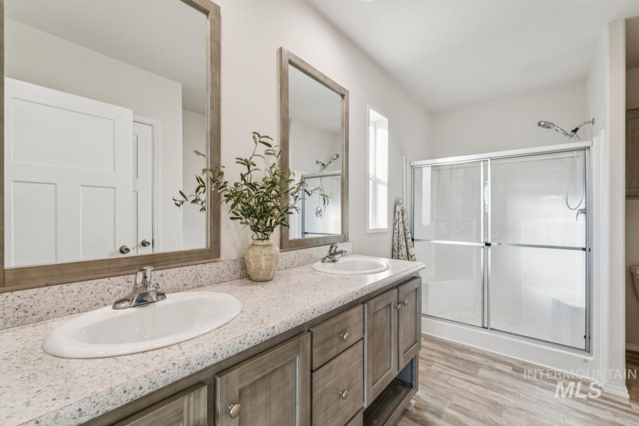 2750 Alden, Fruitland, Idaho 83619, 3 Bedrooms, 2 Bathrooms, Residential For Sale, Price $150,000,MLS 98971733