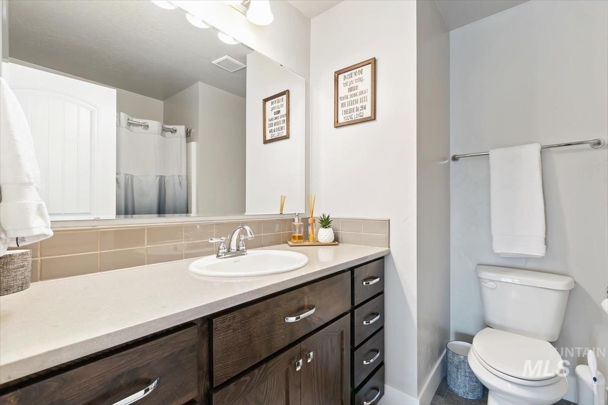 9430 S Updale Ave, Kuna, Idaho 83634, 4 Bedrooms, 3 Bathrooms, Residential For Sale, Price $534,000,MLS 98971735