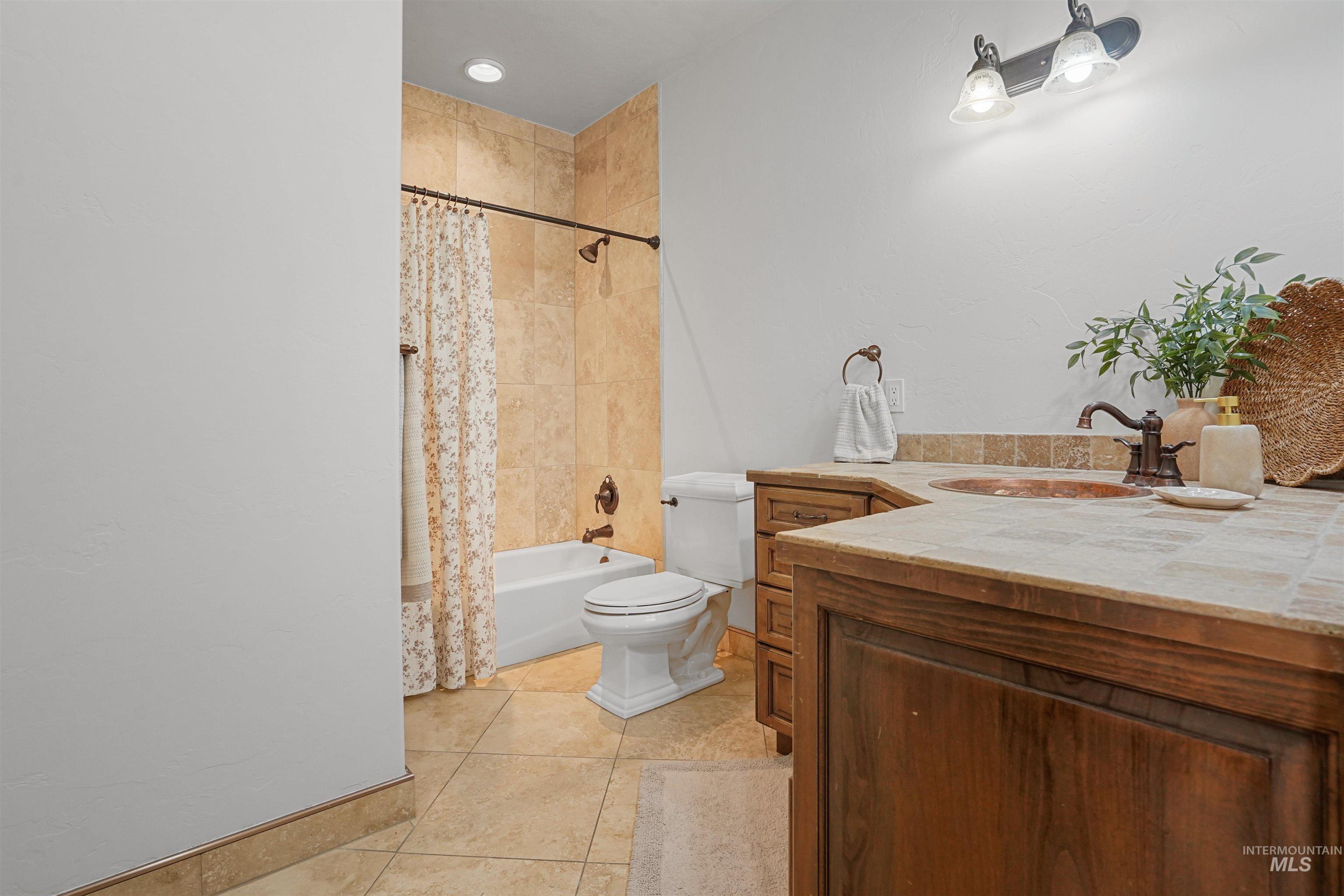 101 Pelican Drive, Rupert, Idaho 83350, 3 Bedrooms, 2.5 Bathrooms, Residential For Sale, Price $980,000,MLS 98971736