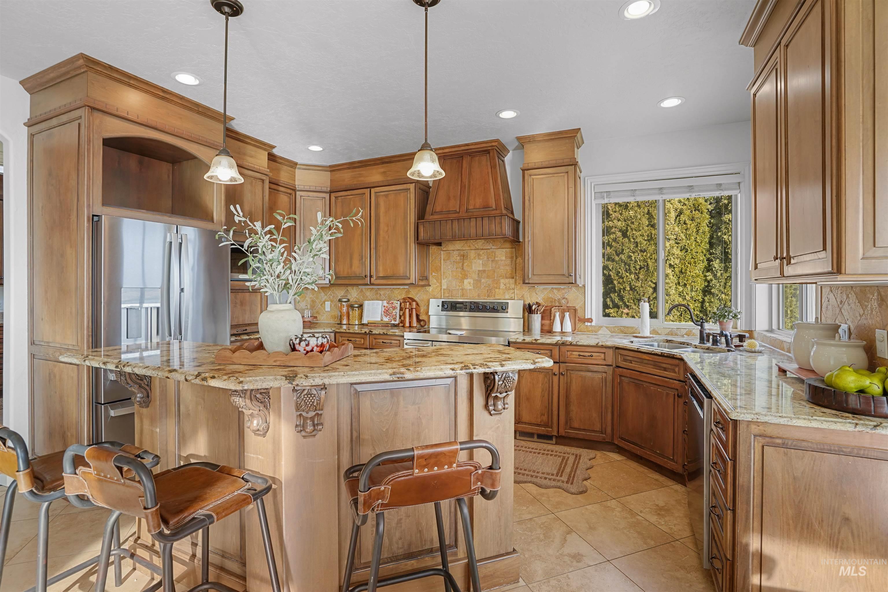 101 Pelican Drive, Rupert, Idaho 83350, 3 Bedrooms, 2.5 Bathrooms, Residential For Sale, Price $980,000,MLS 98971736