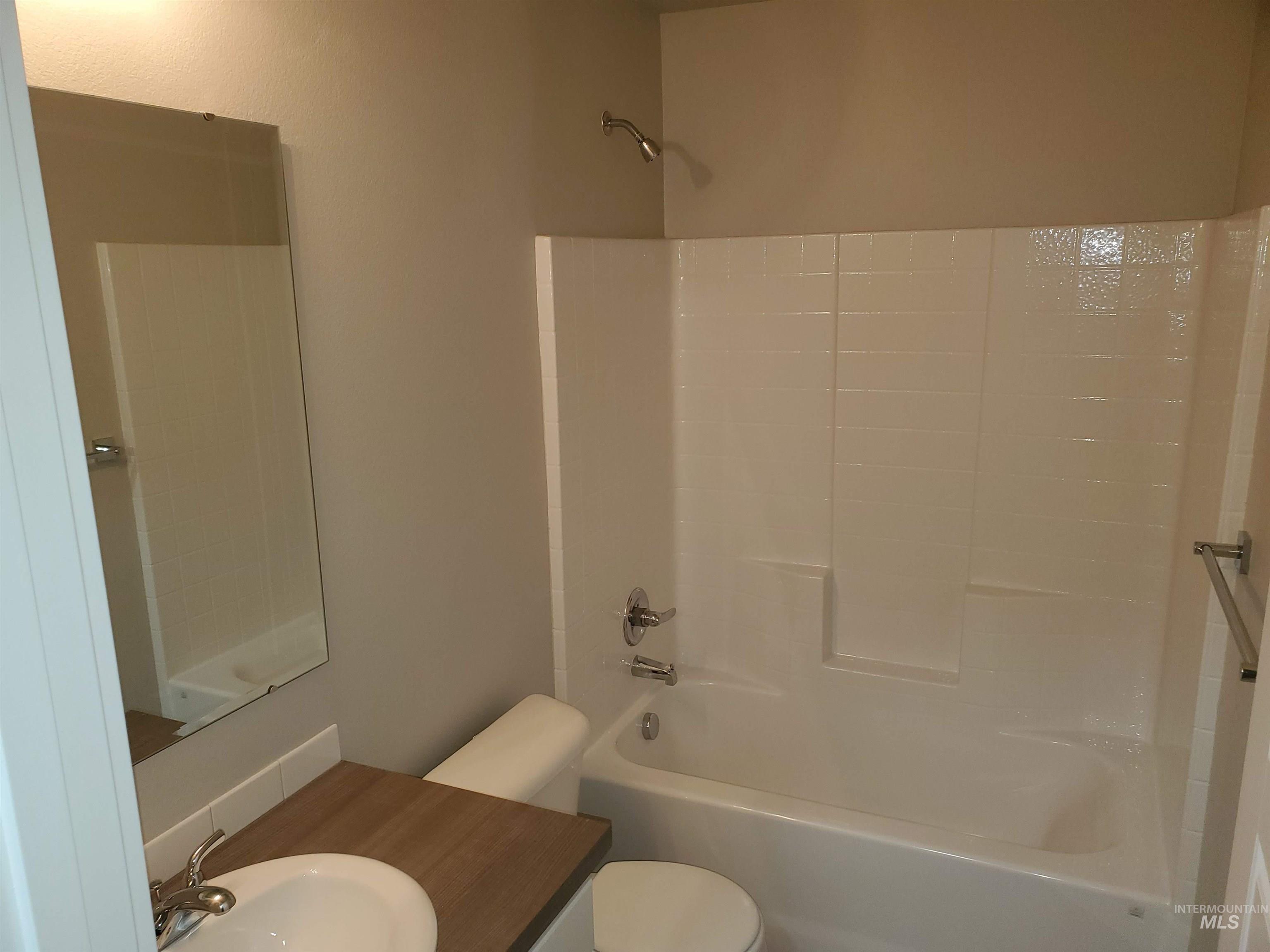 1366 W Pendulum Cove Dr, Kuna, Idaho 83634, 3 Bedrooms, 2 Bathrooms, Residential For Sale, Price $437,990,MLS 98971737