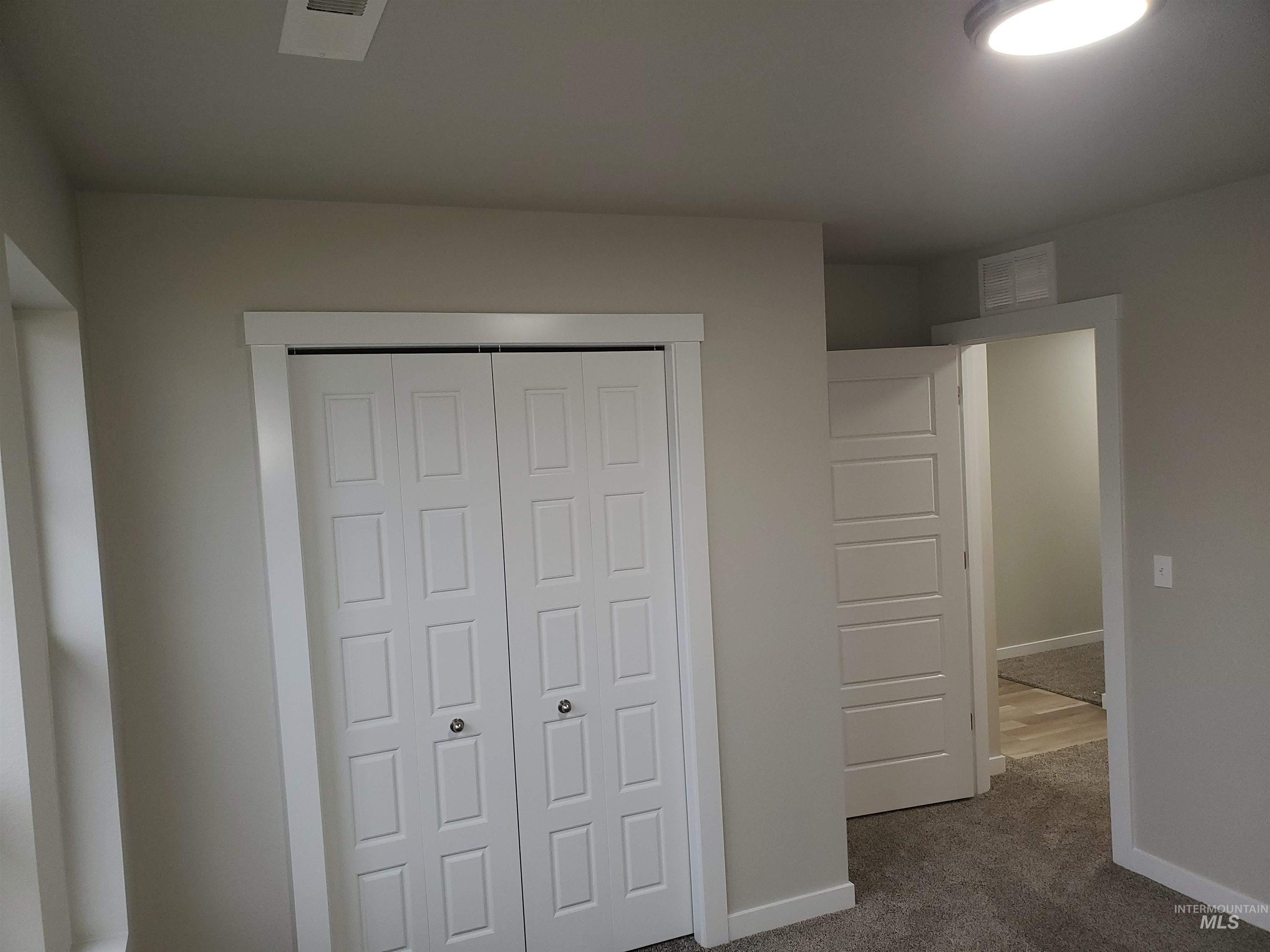 1366 W Pendulum Cove Dr, Kuna, Idaho 83634, 3 Bedrooms, 2 Bathrooms, Residential For Sale, Price $437,990,MLS 98971737