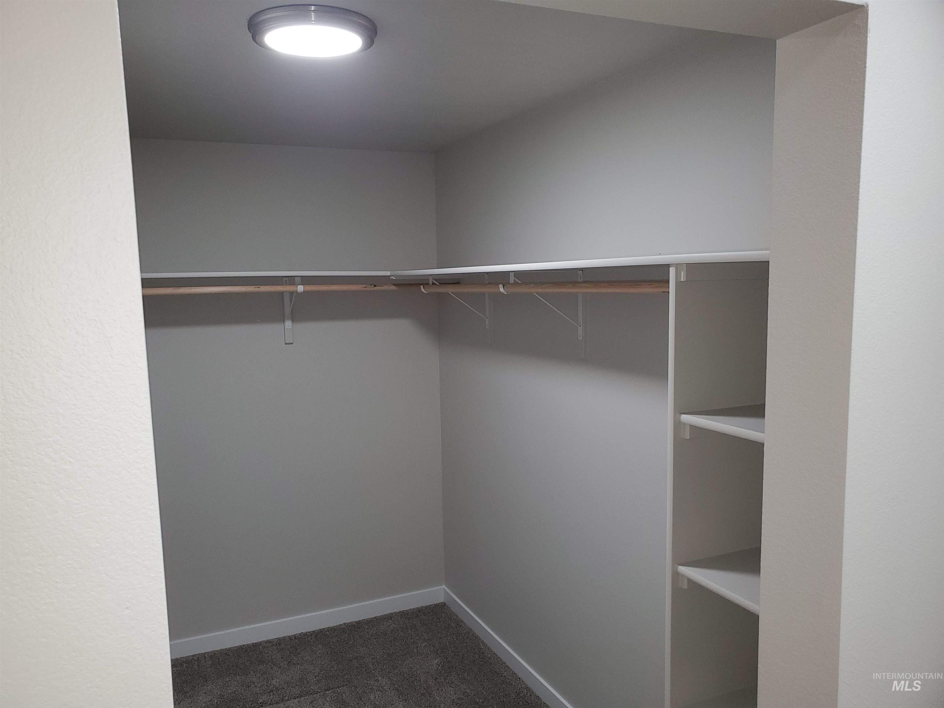 1366 W Pendulum Cove Dr, Kuna, Idaho 83634, 3 Bedrooms, 2 Bathrooms, Residential For Sale, Price $437,990,MLS 98971737