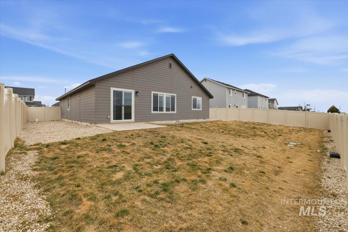 1366 W Pendulum Cove Dr, Kuna, Idaho 83634, 3 Bedrooms, 2 Bathrooms, Residential For Sale, Price $424,900, 98971737