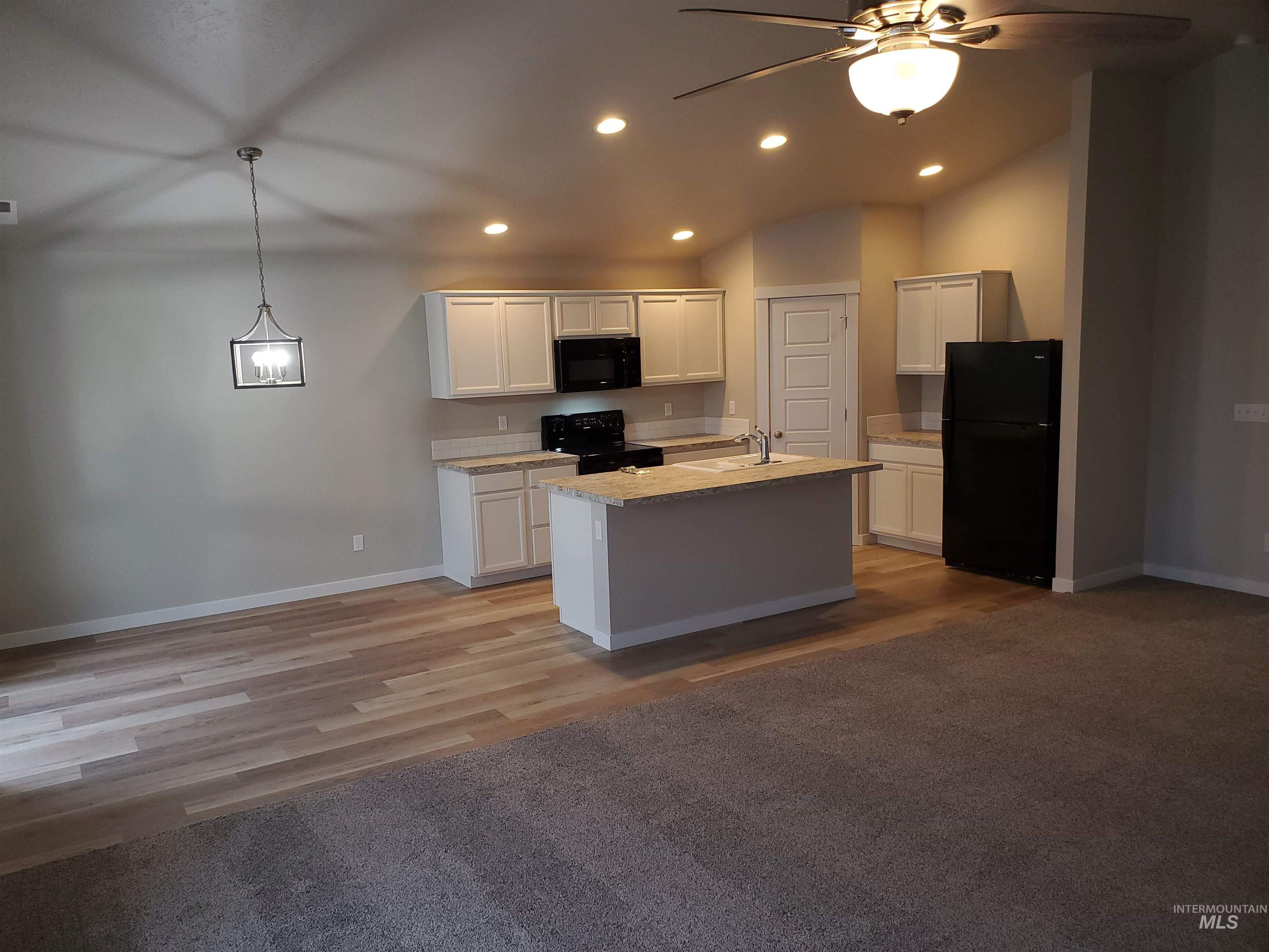 1366 W Pendulum Cove Dr, Kuna, Idaho 83634, 3 Bedrooms, 2 Bathrooms, Residential For Sale, Price $437,990,MLS 98971737