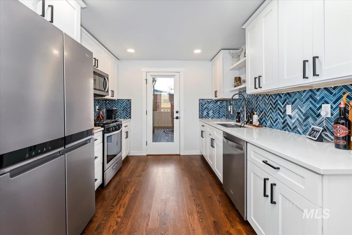 1989 E Boise Ave, Boise, Idaho 83706, 3 Bedrooms, 2 Bathrooms, Residential For Sale, Price $475,000,MLS 98971738